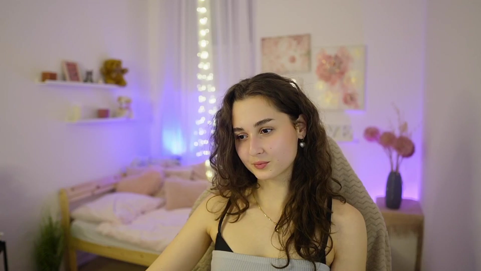 Gallery image thumbnail from Anita_Grey_'s myfreecams stream on, 02/10/2026, 20:20 image 15 of 20