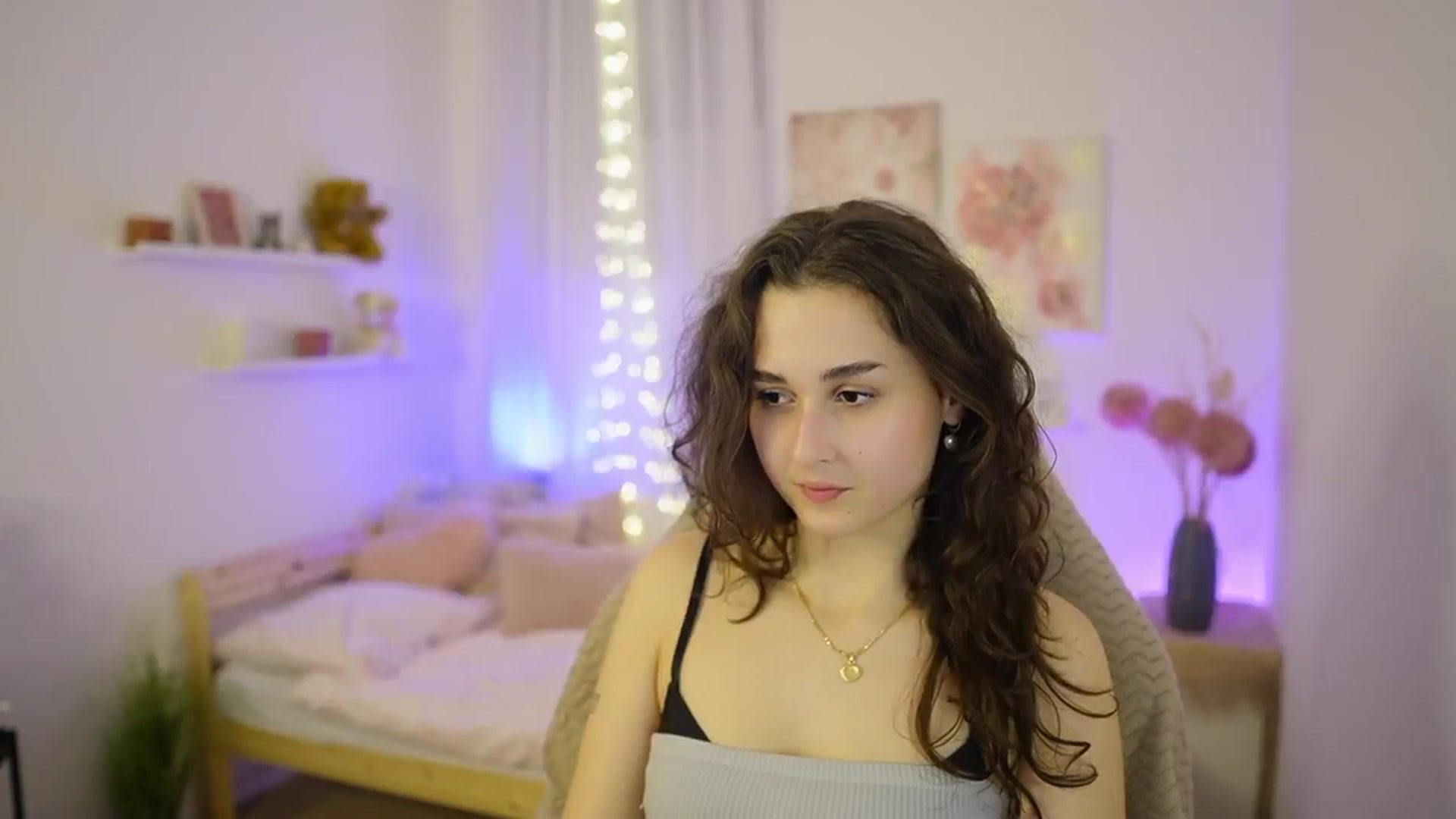 Gallery image thumbnail from Anita_Grey_'s myfreecams stream on, 02/10/2026, 20:20 image 3 of 20
