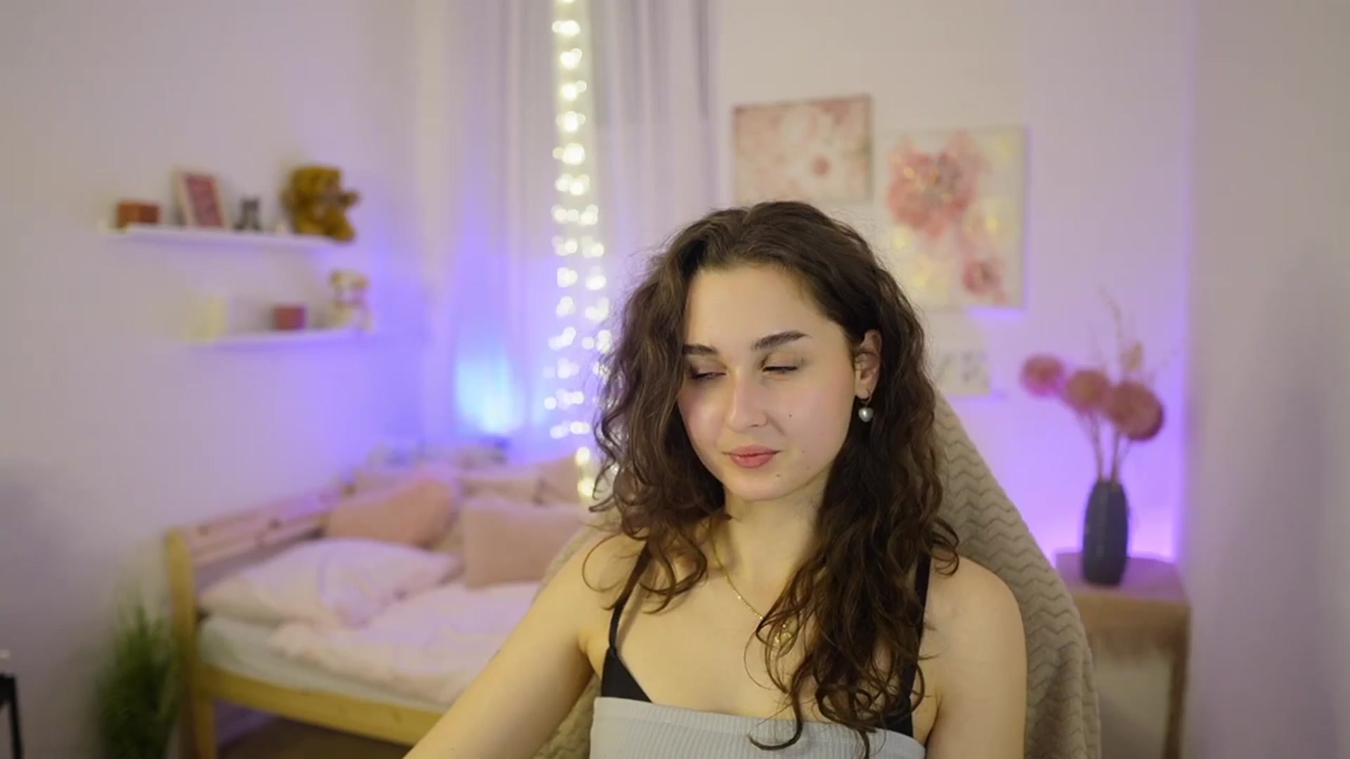 Gallery image thumbnail from Anita_Grey_'s myfreecams stream on, 02/10/2026, 20:20 image 13 of 20