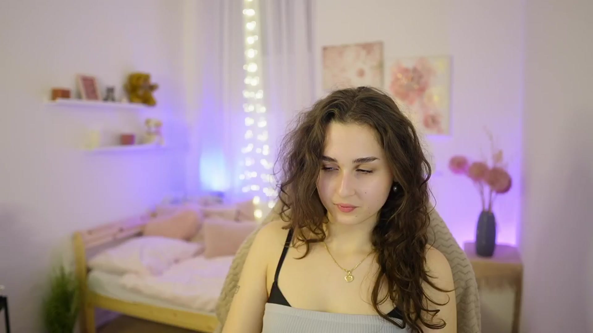 Gallery image thumbnail from Anita_Grey_'s myfreecams stream on, 02/10/2026, 20:20 image 7 of 20