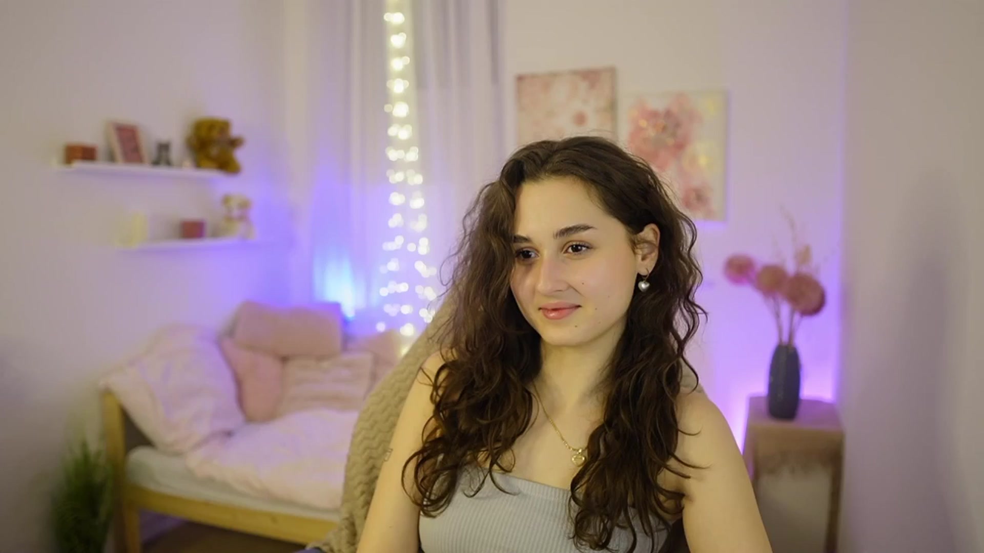 Gallery image thumbnail from Anita_Grey_'s myfreecams stream on, 02/10/2026, 22:09 image 1 of 20