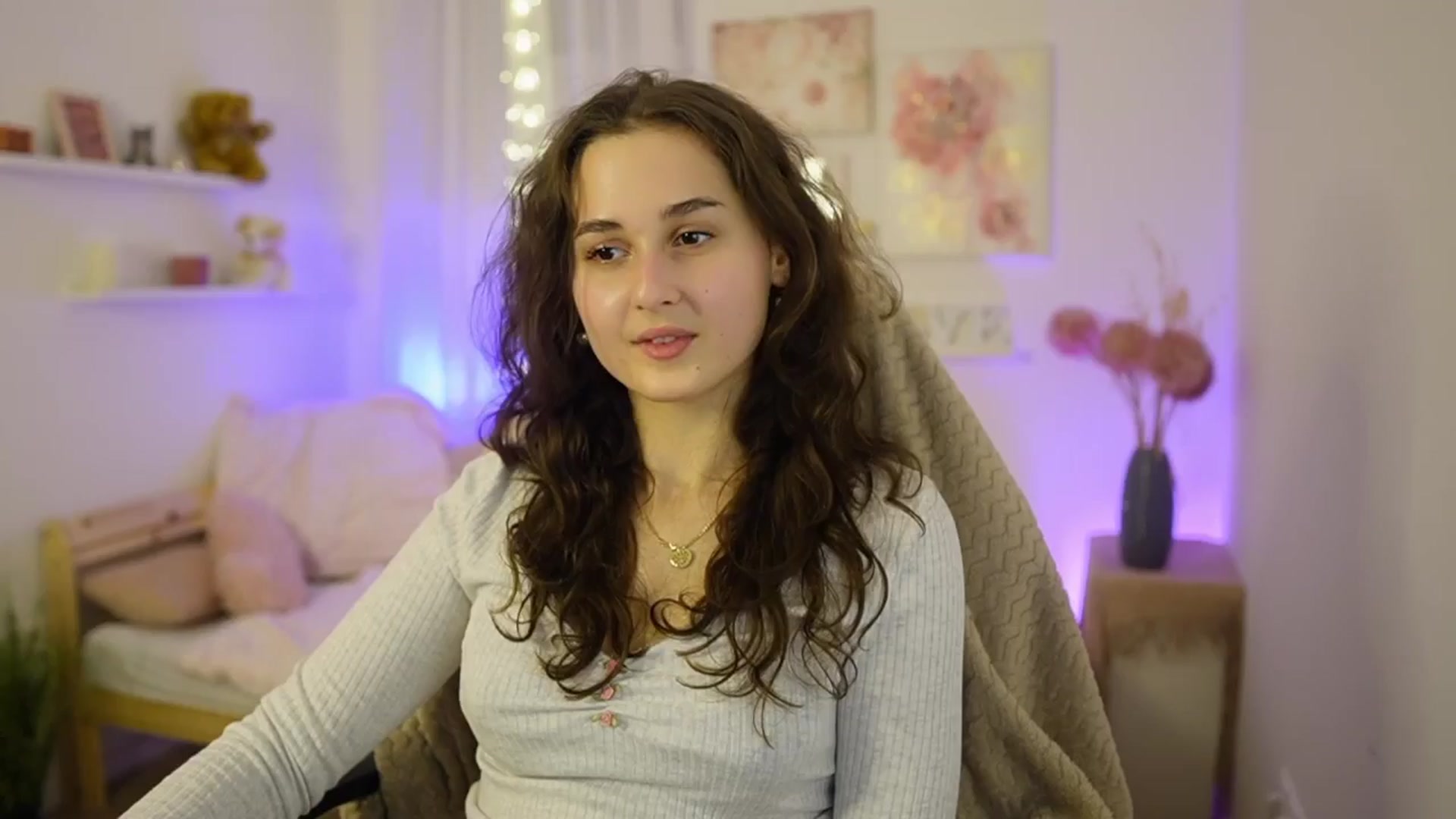 Gallery image thumbnail from Anita_Grey_'s myfreecams stream on, 02/11/2026, 21:30 image 17 of 20