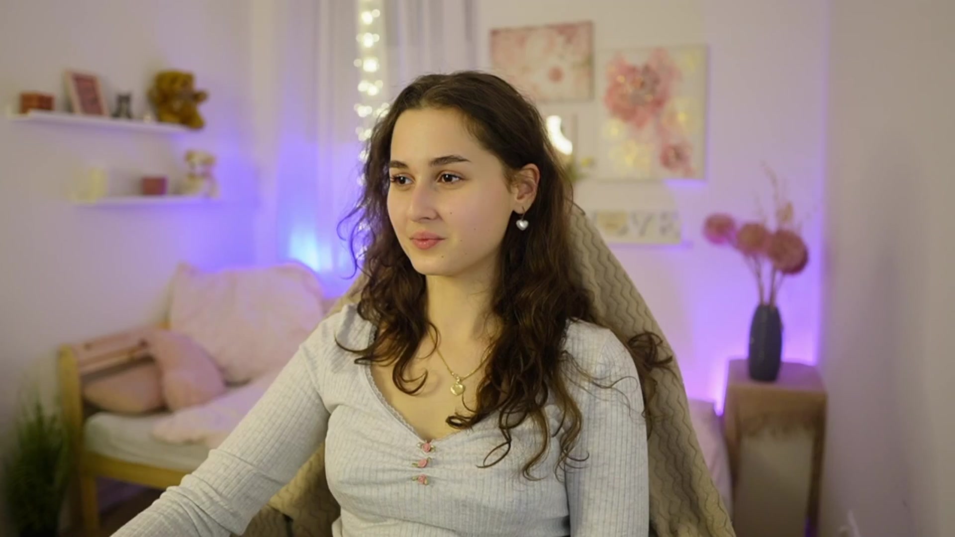 Gallery image thumbnail from Anita_Grey_'s myfreecams stream on, 02/11/2026, 22:41 image 9 of 20