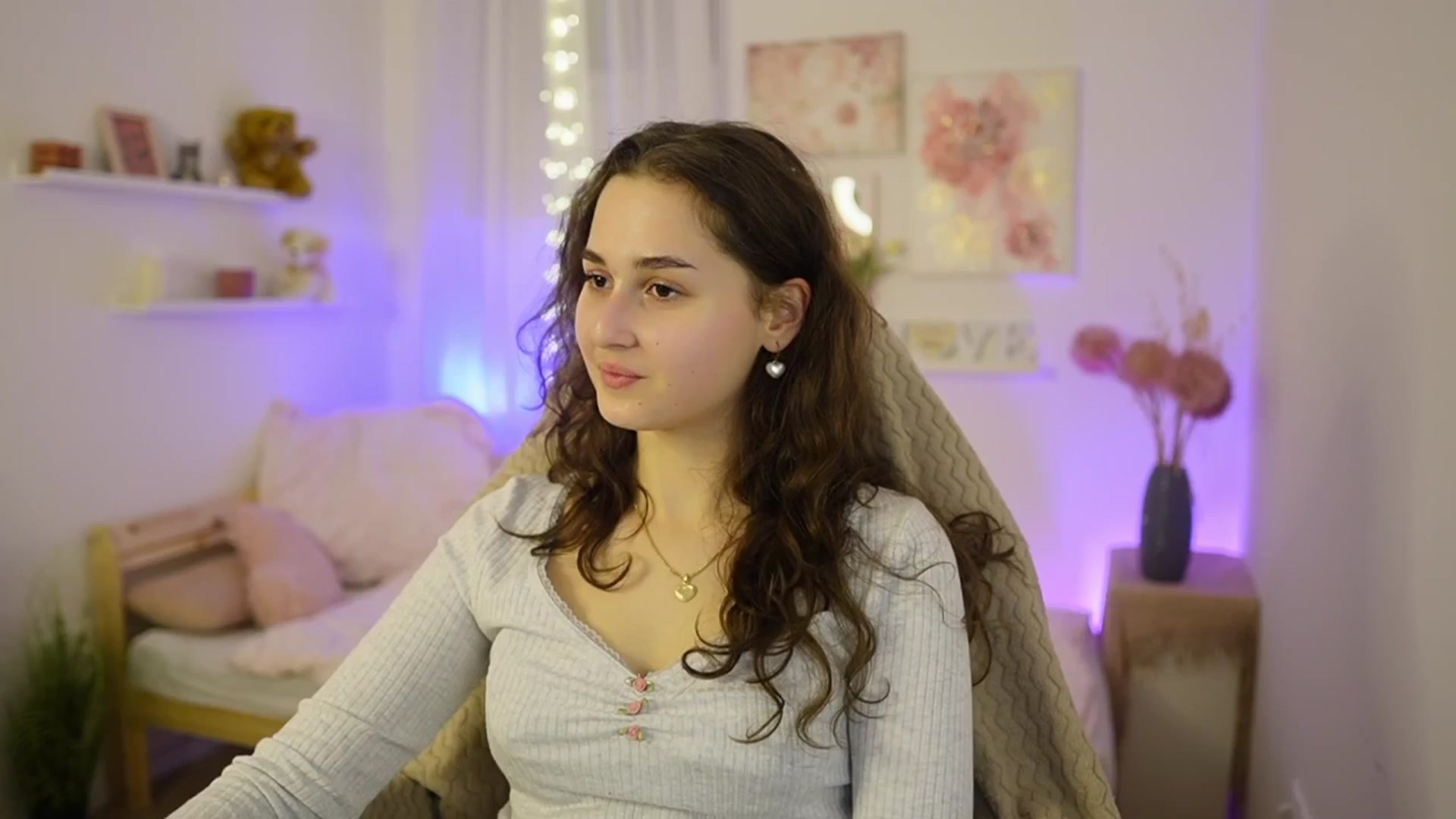 Gallery image thumbnail from Anita_Grey_'s myfreecams stream on, 02/11/2026, 22:41 image 11 of 20