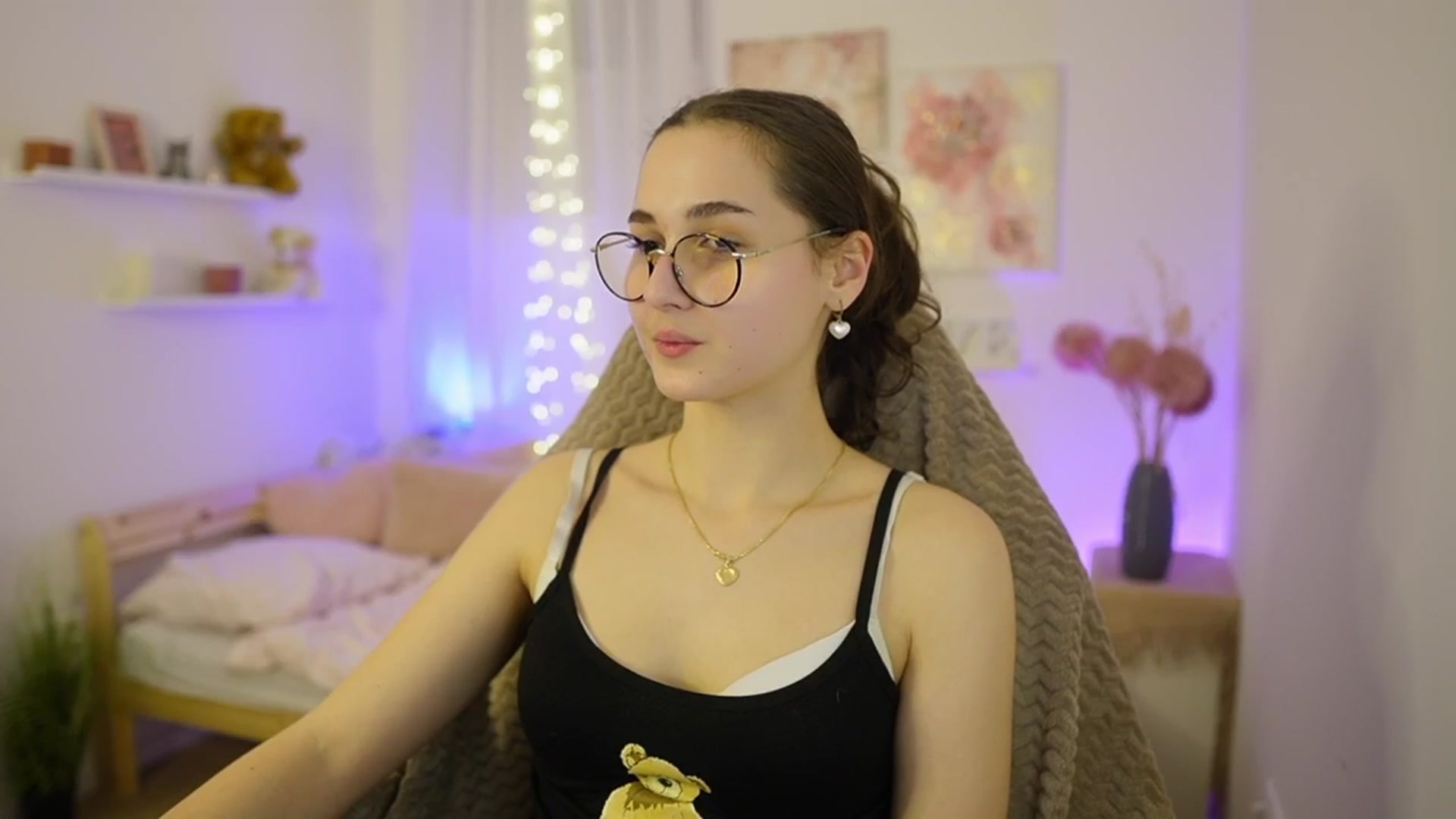 Gallery image thumbnail from Anita_Grey_'s myfreecams stream on, 02/12/2026, 21:08 image 8 of 20