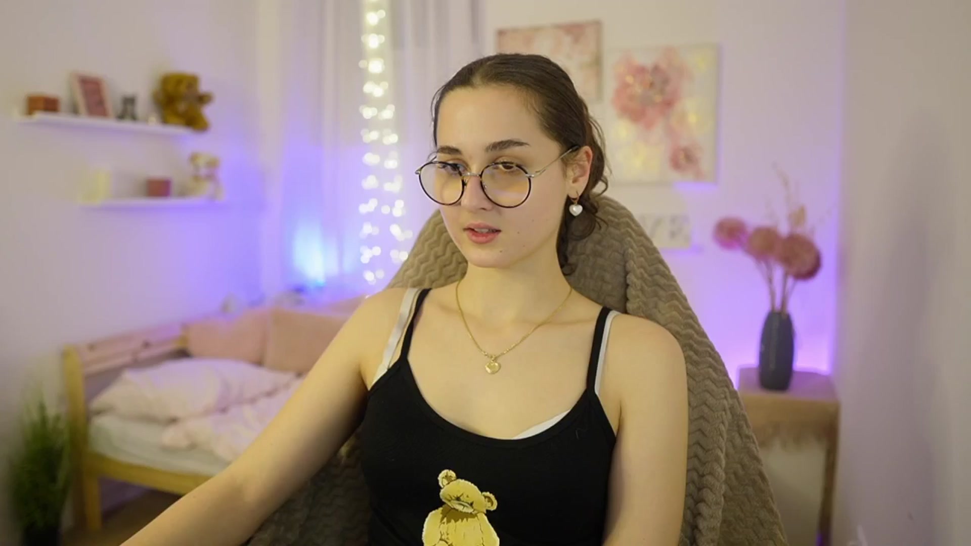 Gallery image thumbnail from Anita_Grey_'s myfreecams stream on, 02/12/2026, 21:08 image 5 of 20