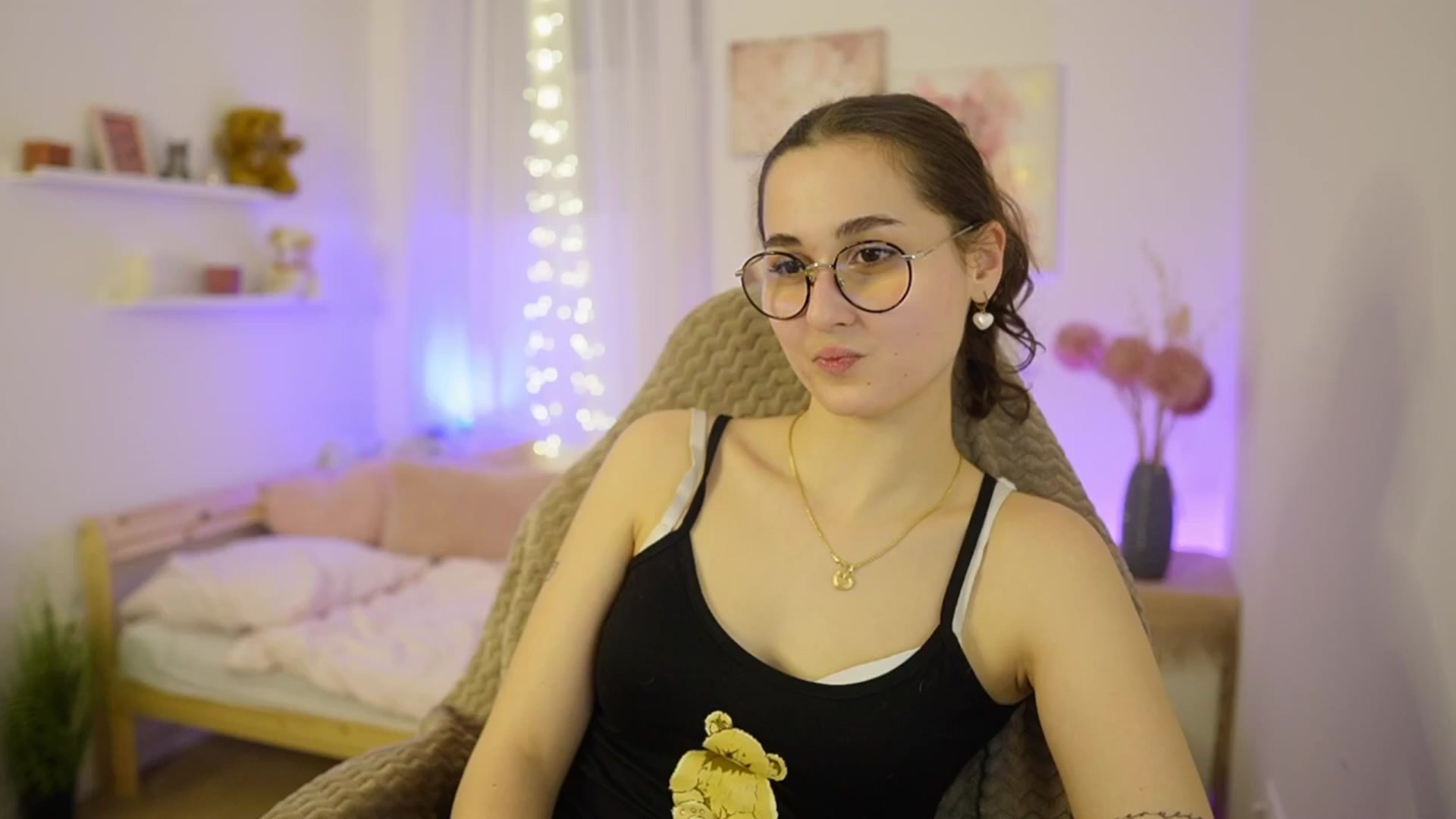Gallery image thumbnail from Anita_Grey_'s myfreecams stream on, 02/12/2026, 21:08 image 15 of 20