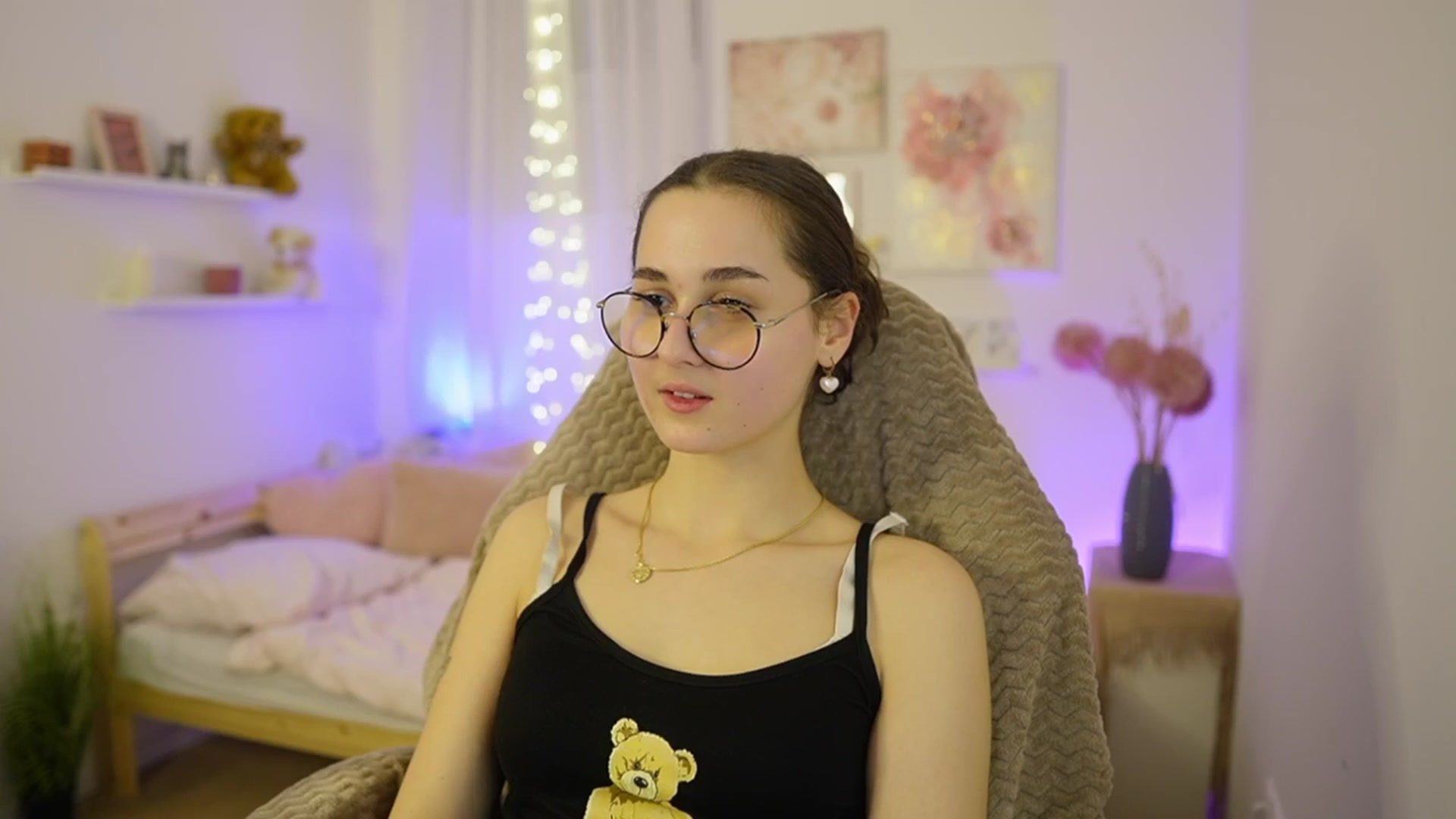 Gallery image thumbnail from Anita_Grey_'s myfreecams stream on, 02/12/2026, 22:24 image 13 of 20