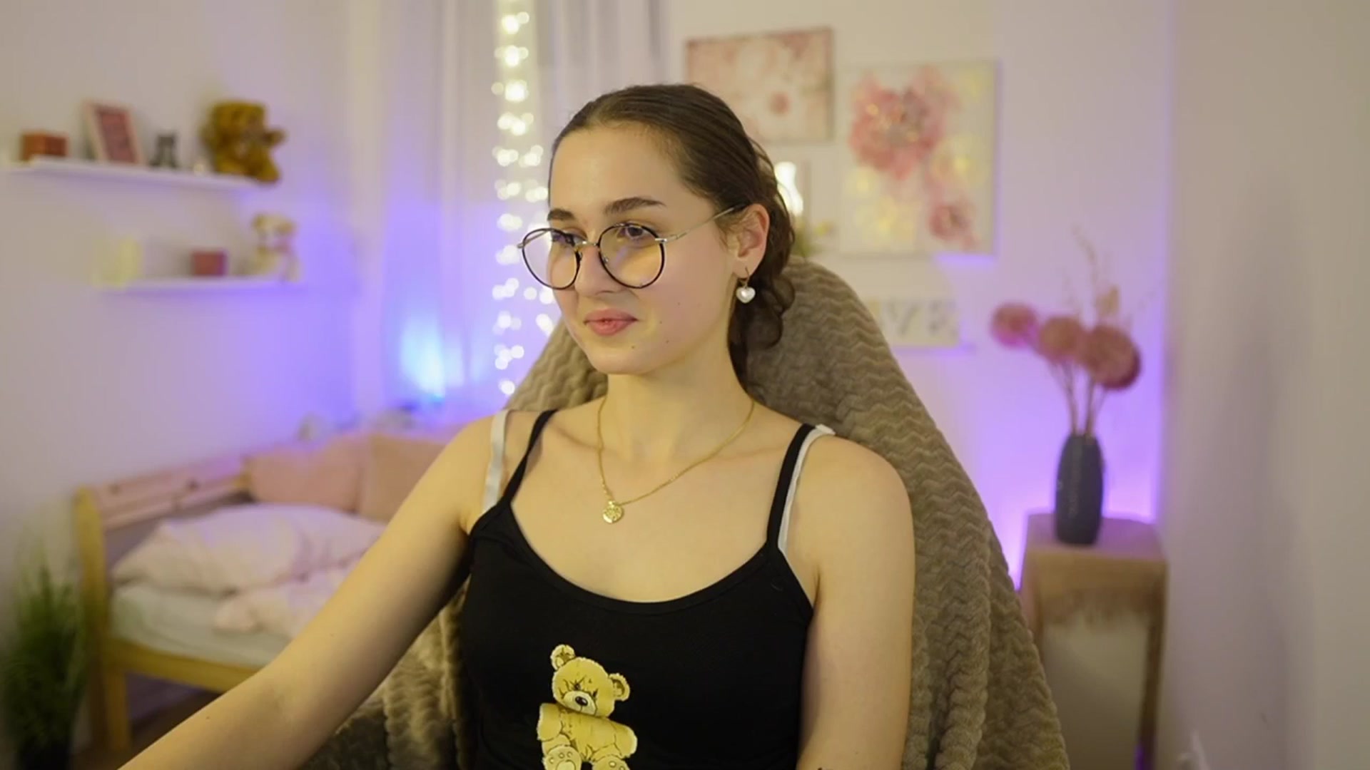 Gallery image thumbnail from Anita_Grey_'s myfreecams stream on, 02/12/2026, 22:24 image 19 of 20