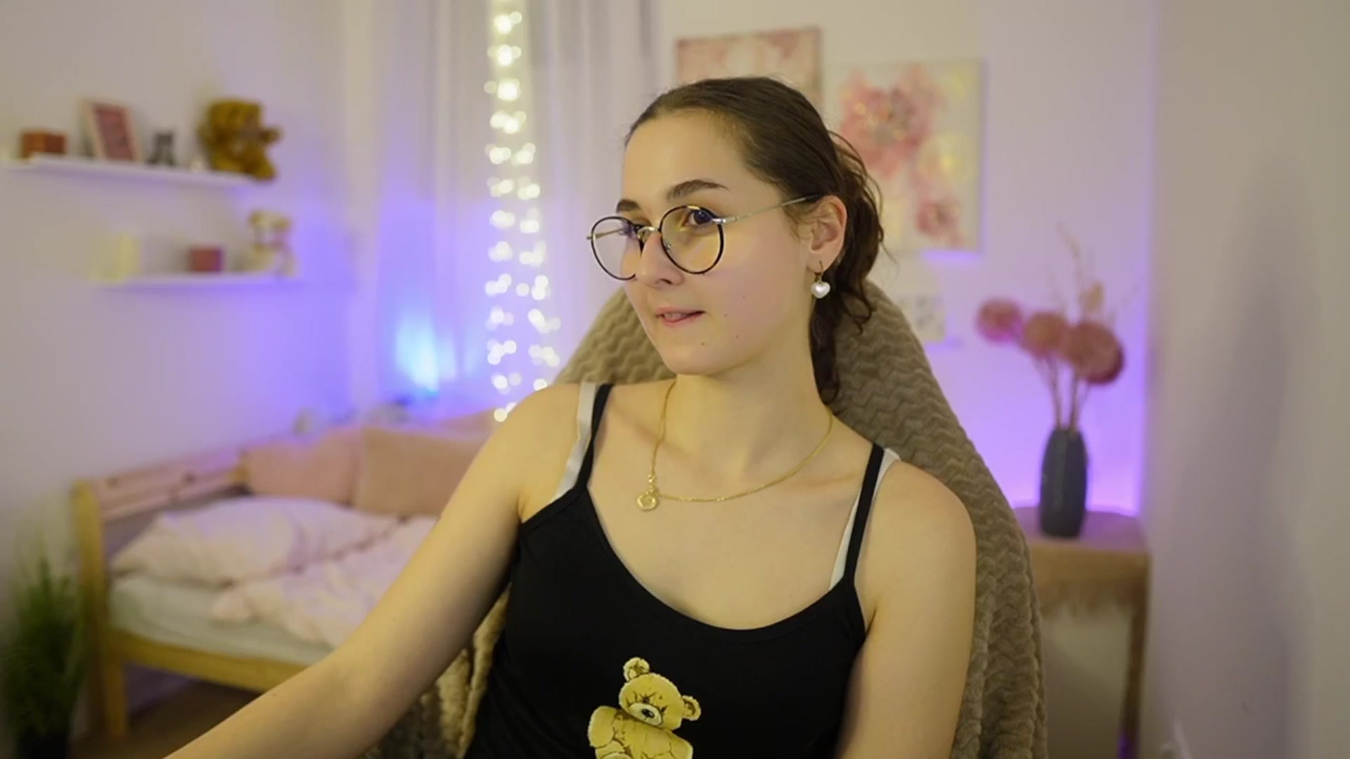 Gallery image thumbnail from Anita_Grey_'s myfreecams stream on, 02/12/2026, 22:24 image 15 of 20