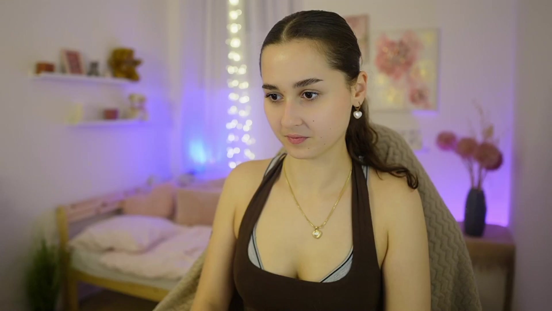 Gallery image thumbnail from Anita_Grey_'s myfreecams stream on, 02/14/2026, 19:50 image 16 of 20