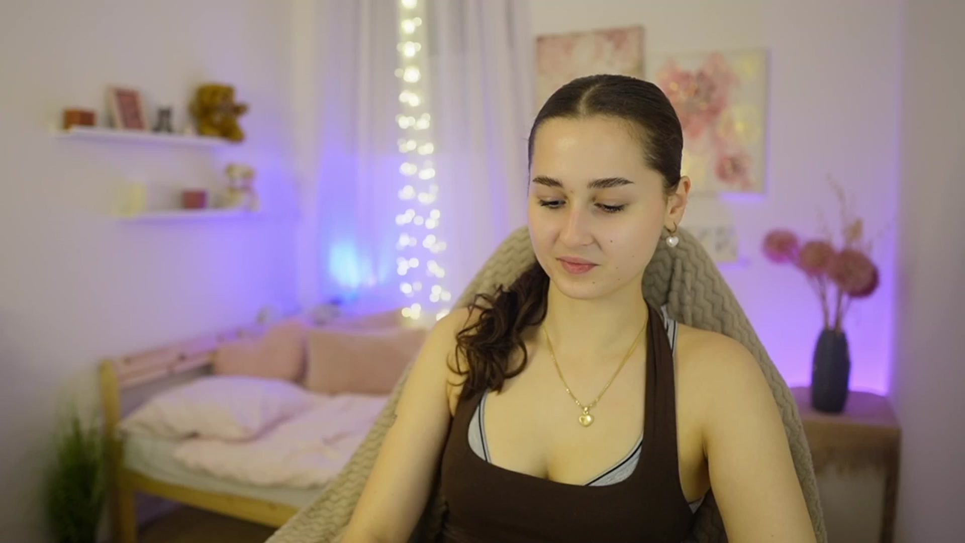 Gallery image thumbnail from Anita_Grey_'s myfreecams stream on, 02/14/2026, 19:50 image 5 of 20