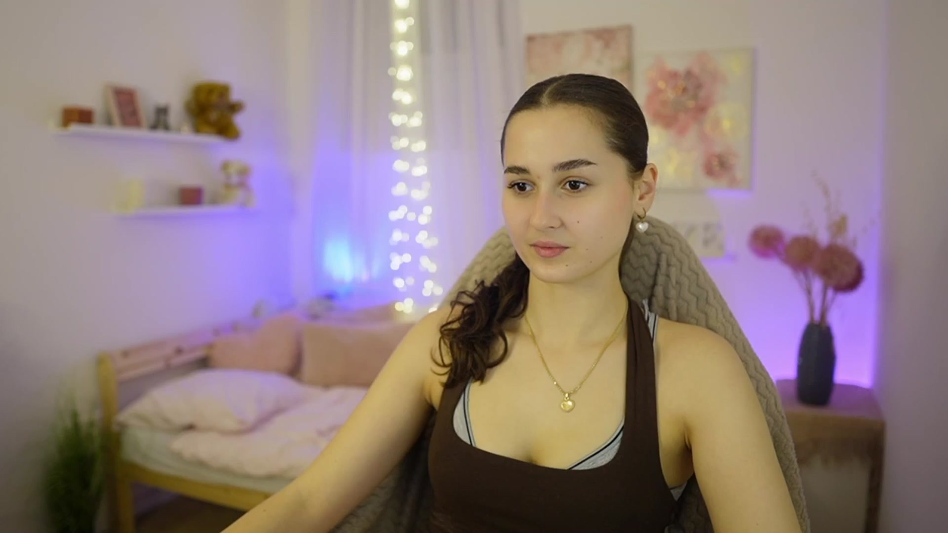 Gallery image thumbnail from Anita_Grey_'s myfreecams stream on, 02/14/2026, 19:50 image 3 of 20