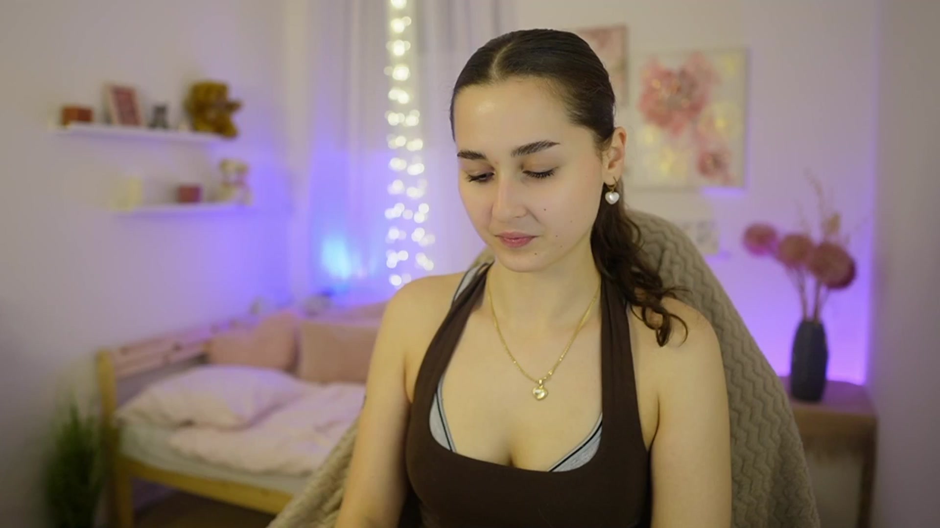 Gallery image thumbnail from Anita_Grey_'s myfreecams stream on, 02/14/2026, 19:50 image 12 of 20