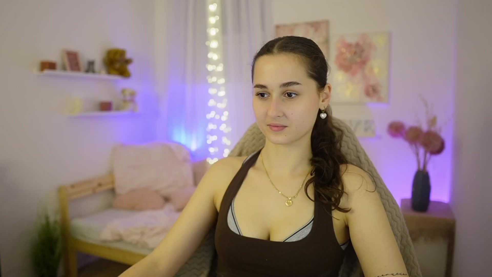 Gallery image thumbnail from Anita_Grey_'s myfreecams stream on, 02/14/2026, 20:31 image 3 of 20
