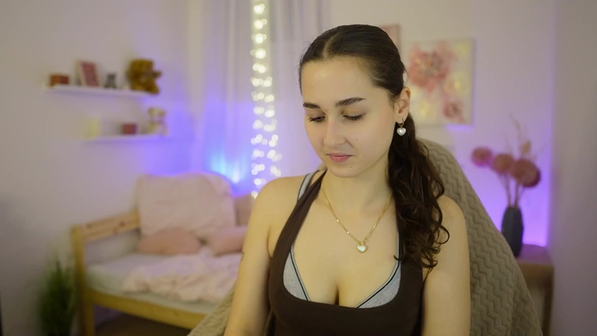 Gallery image thumbnail from Anita_Grey_'s myfreecams stream on, 02/14/2026, 20:31 image 11 of 20