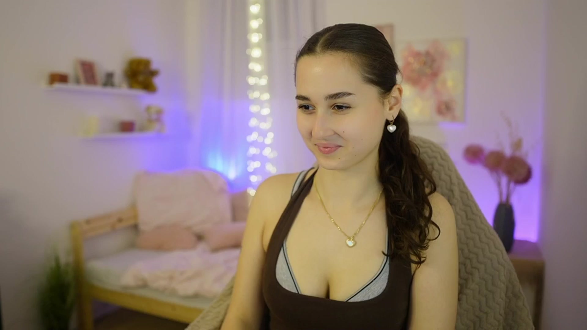 Gallery image thumbnail from Anita_Grey_'s myfreecams stream on, 02/14/2026, 20:31 image 12 of 20