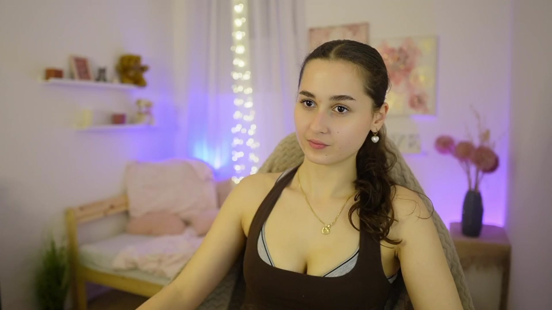 Gallery image thumbnail from Anita_Grey_'s myfreecams stream on, 02/14/2026, 20:31 image 2 of 20
