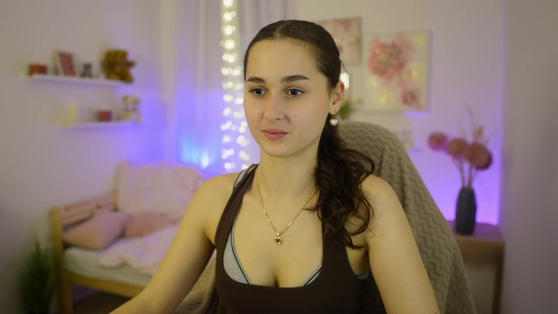 Gallery image thumbnail from Anita_Grey_'s myfreecams stream on, 02/14/2026, 22:09 image 18 of 20