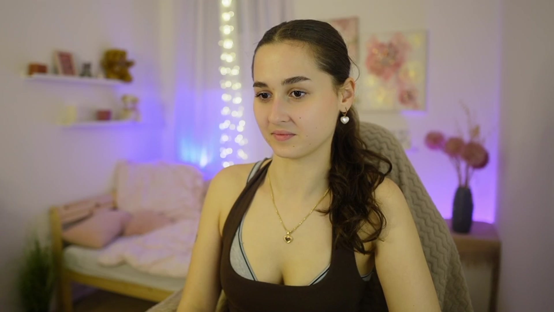 Gallery image thumbnail from Anita_Grey_'s myfreecams stream on, 02/14/2026, 22:09 image 17 of 20