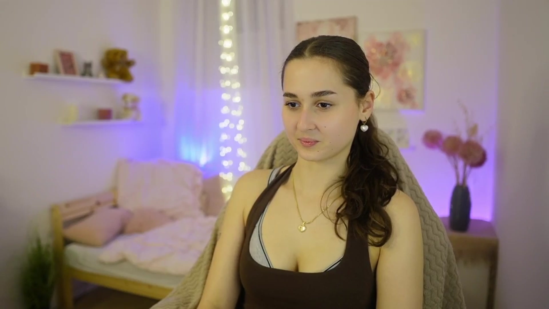 Gallery image thumbnail from Anita_Grey_'s myfreecams stream on, 02/14/2026, 22:09 image 10 of 20