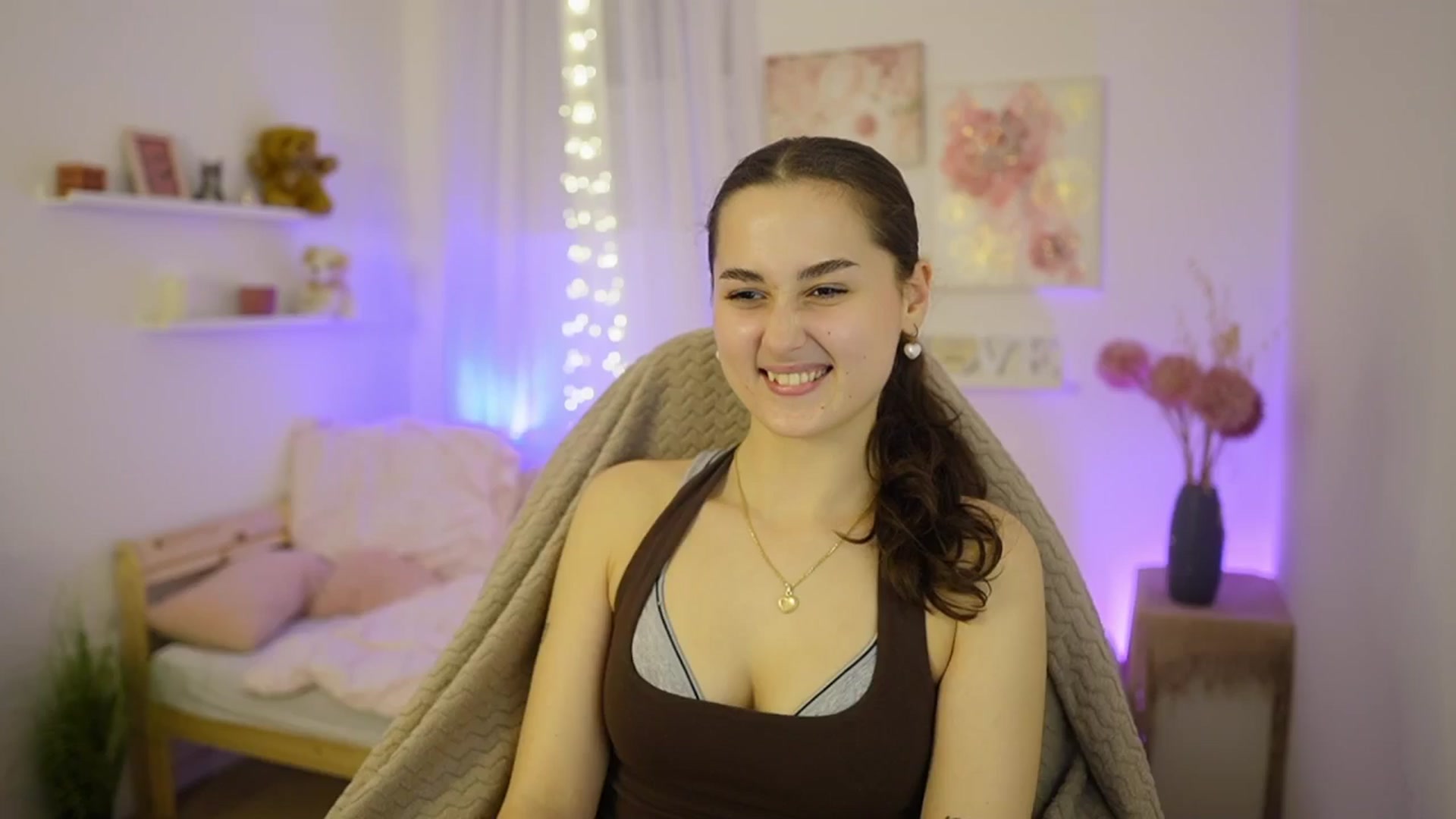 Gallery image thumbnail from Anita_Grey_'s myfreecams stream on, 02/14/2026, 23:39 image 13 of 20