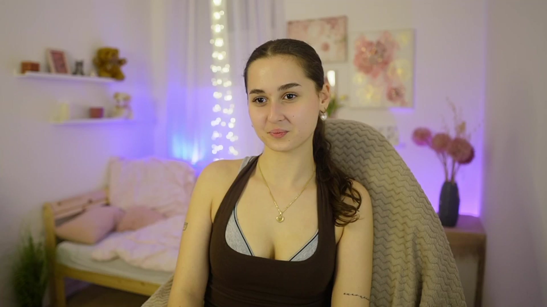 Gallery image thumbnail from Anita_Grey_'s myfreecams stream on, 02/14/2026, 23:39 image 20 of 20