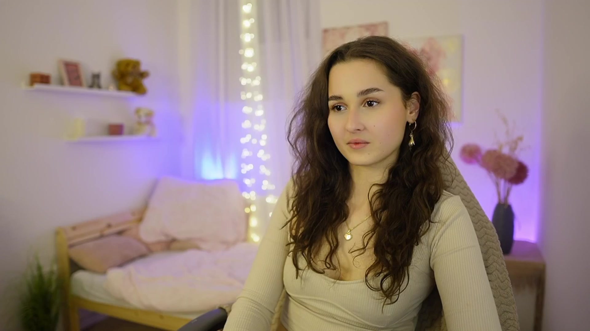 Gallery image thumbnail from Anita_Grey_'s myfreecams stream on, 02/17/2026, 20:52 image 12 of 20