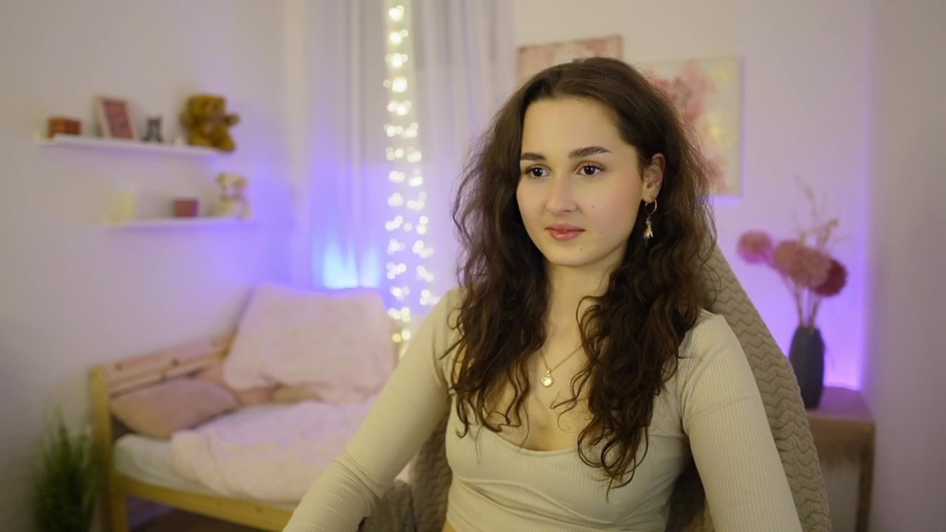 Gallery image thumbnail from Anita_Grey_'s myfreecams stream on, 02/17/2026, 20:52 image 13 of 20