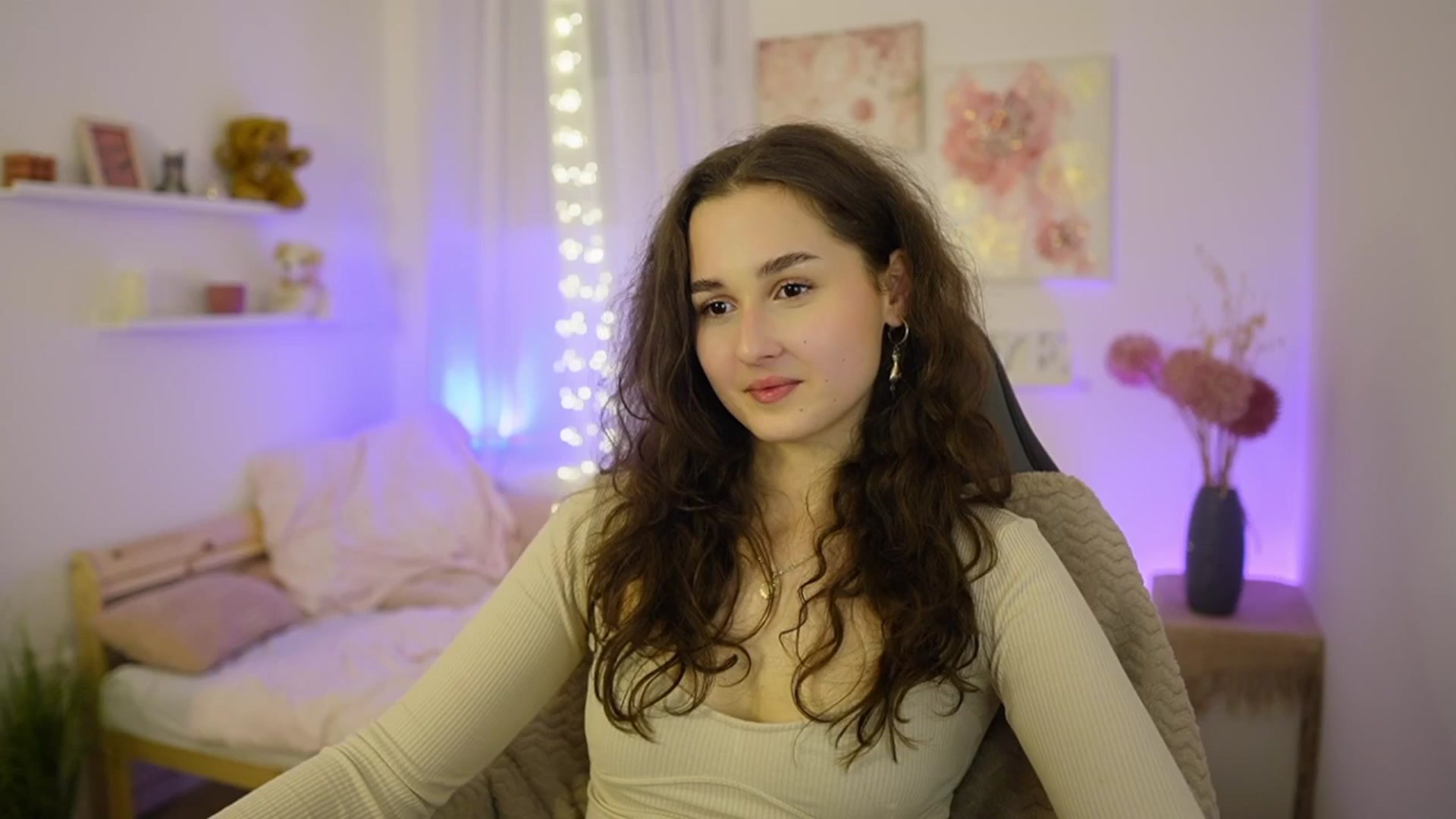 Gallery image thumbnail from Anita_Grey_'s myfreecams stream on, 02/18/2026, 24:01 image 20 of 20