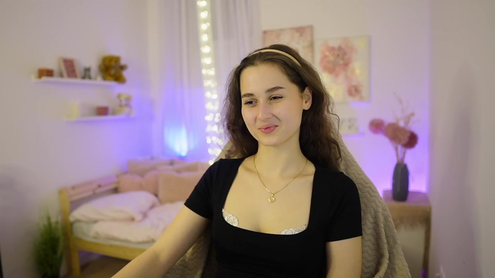 Gallery image thumbnail from Anita_Grey_'s myfreecams stream on, 02/18/2026, 20:03 image 10 of 20