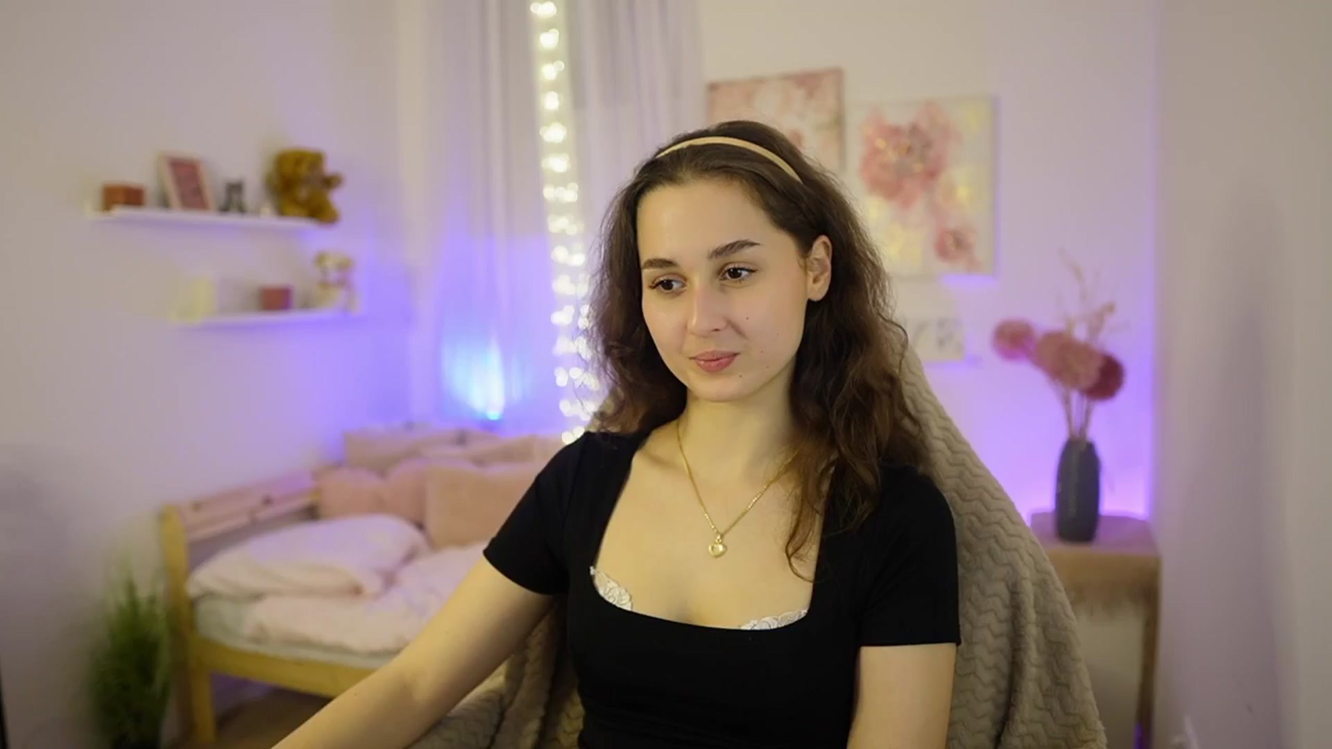 Gallery image thumbnail from Anita_Grey_'s myfreecams stream on, 02/18/2026, 20:03 image 17 of 20