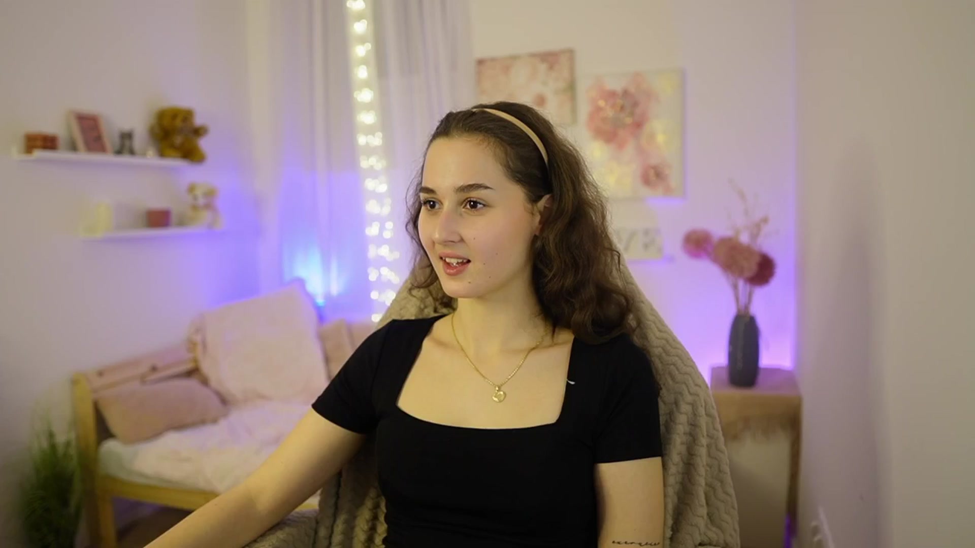 Gallery image thumbnail from Anita_Grey_'s myfreecams stream on, 02/18/2026, 21:34 image 17 of 20