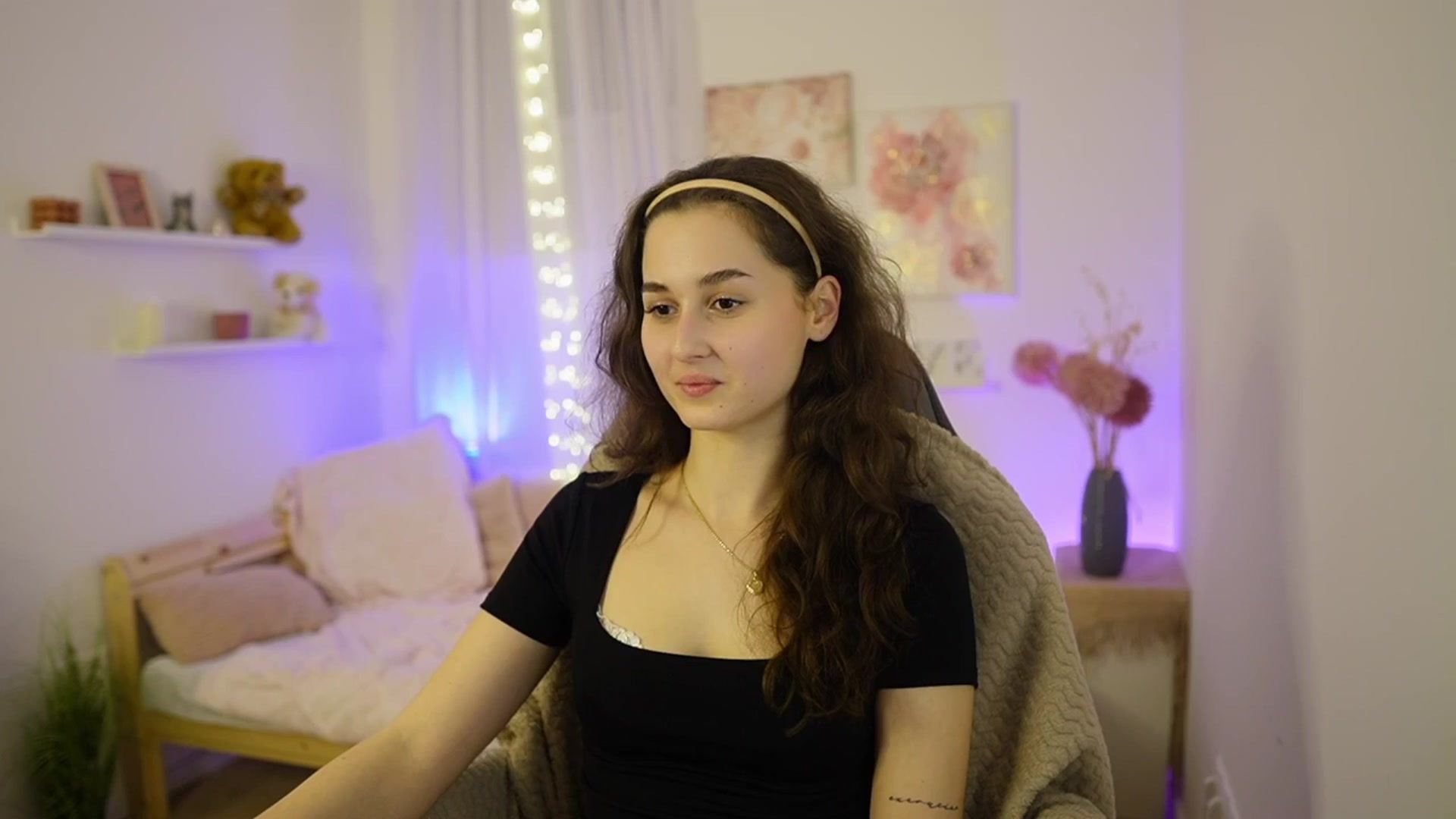 Gallery image thumbnail from Anita_Grey_'s myfreecams stream on, 02/18/2026, 22:49 image 17 of 20