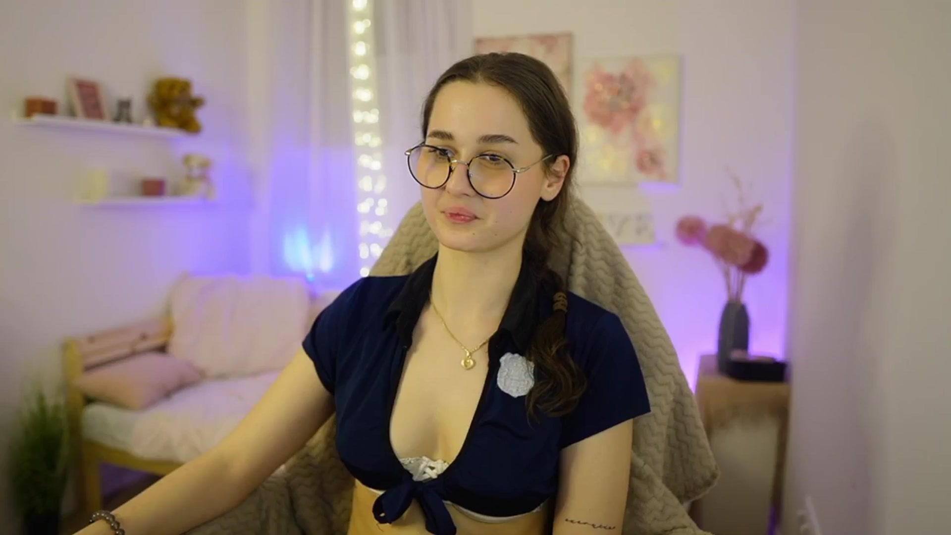 Gallery image thumbnail from Anita_Grey_'s myfreecams stream on, 02/19/2026, 23:21 image 9 of 20