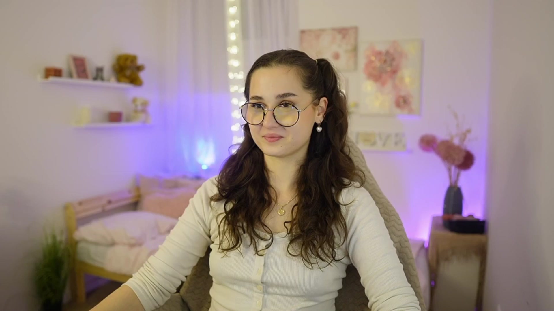 Gallery image thumbnail from Anita_Grey_'s myfreecams stream on, 02/21/2026, 19:56 image 14 of 20