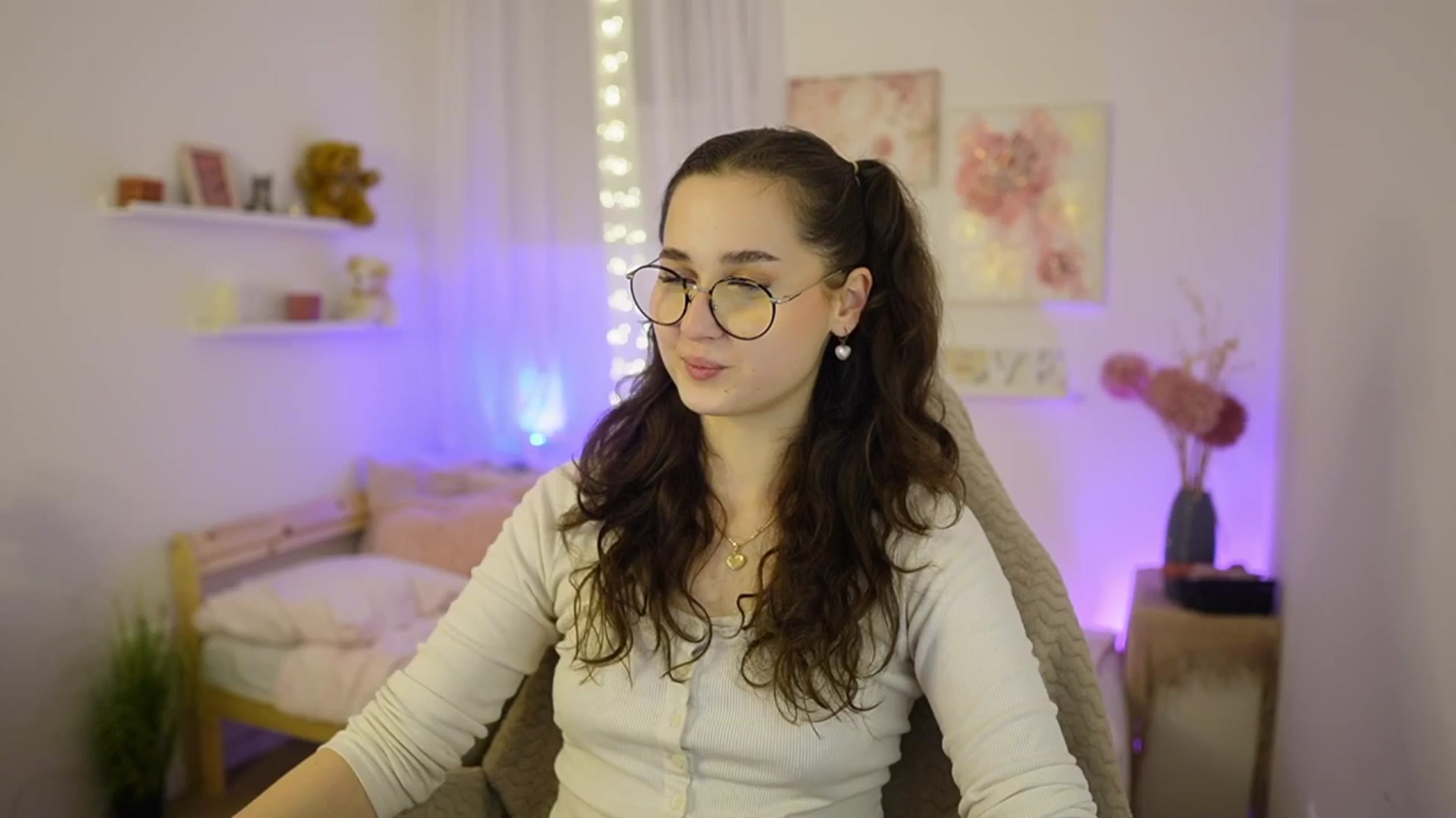 Gallery image thumbnail from Anita_Grey_'s myfreecams stream on, 02/21/2026, 19:56 image 10 of 20