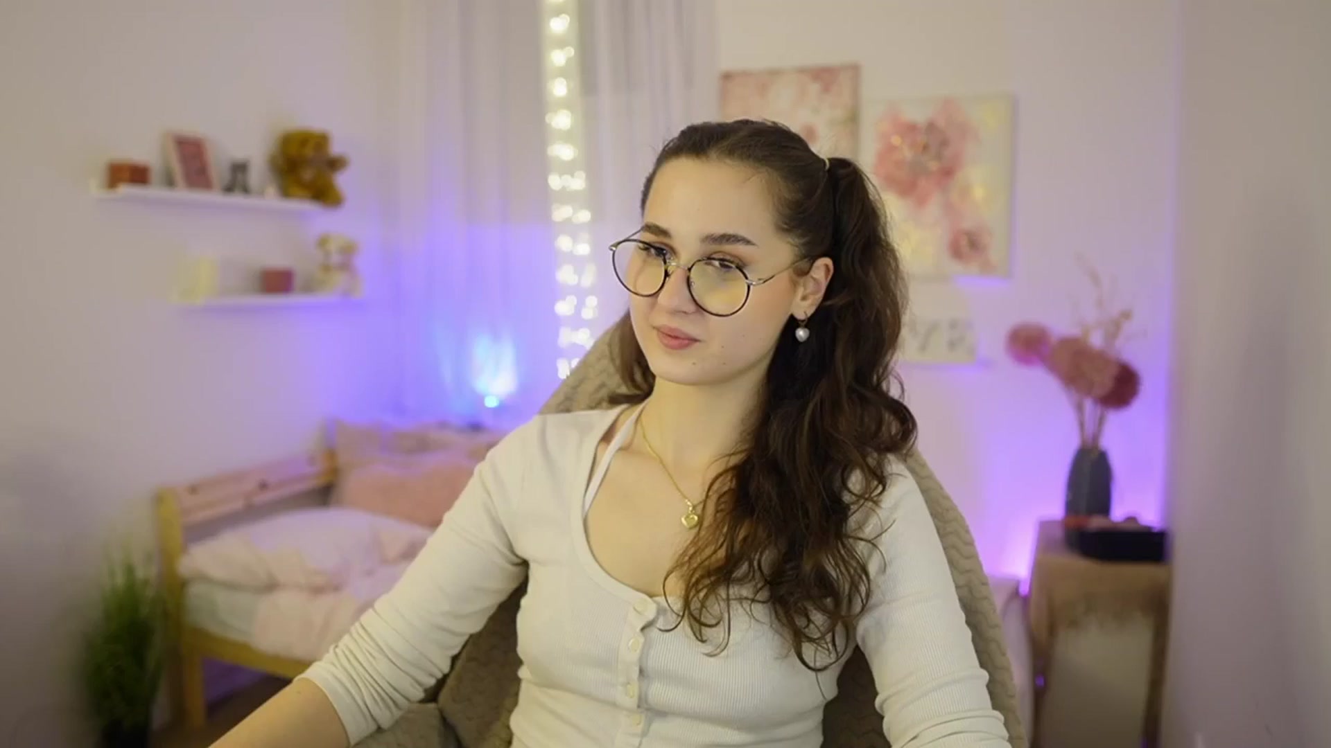 Gallery image thumbnail from Anita_Grey_'s myfreecams stream on, 02/21/2026, 19:56 image 6 of 20