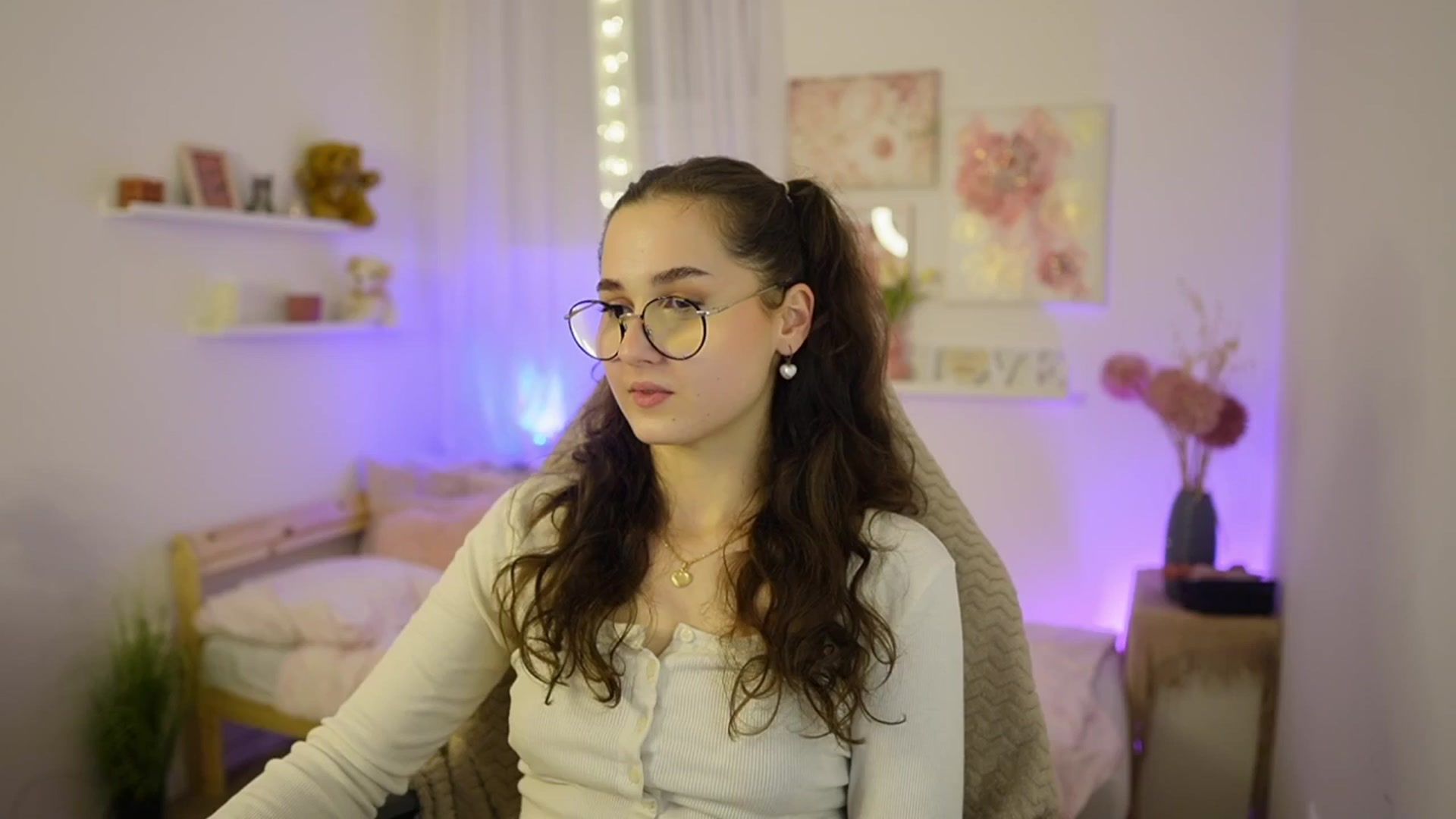 Gallery image thumbnail from Anita_Grey_'s myfreecams stream on, 02/21/2026, 21:50 image 19 of 20