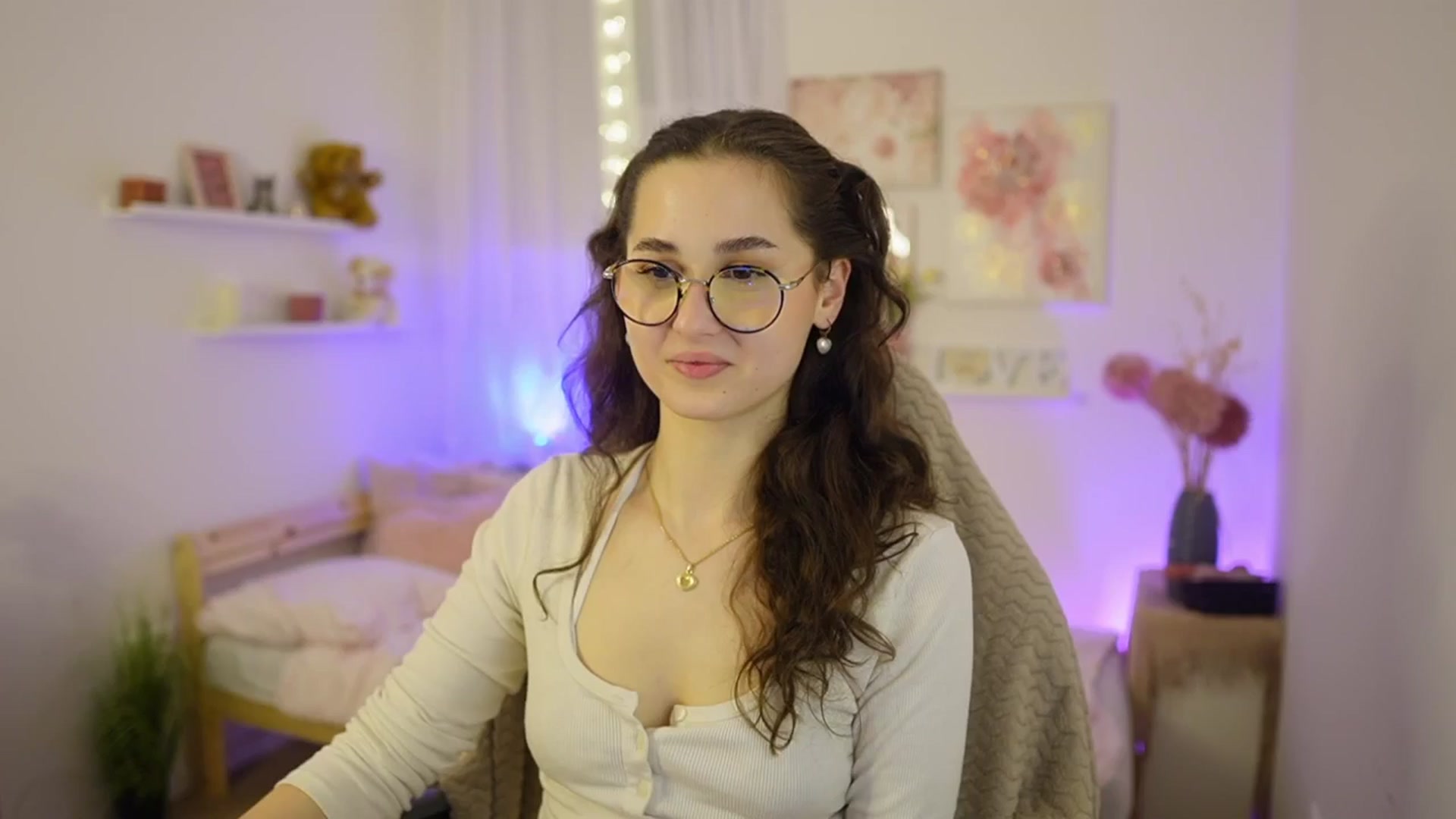 Gallery image thumbnail from Anita_Grey_'s myfreecams stream on, 02/22/2026, 24:21 image 9 of 20