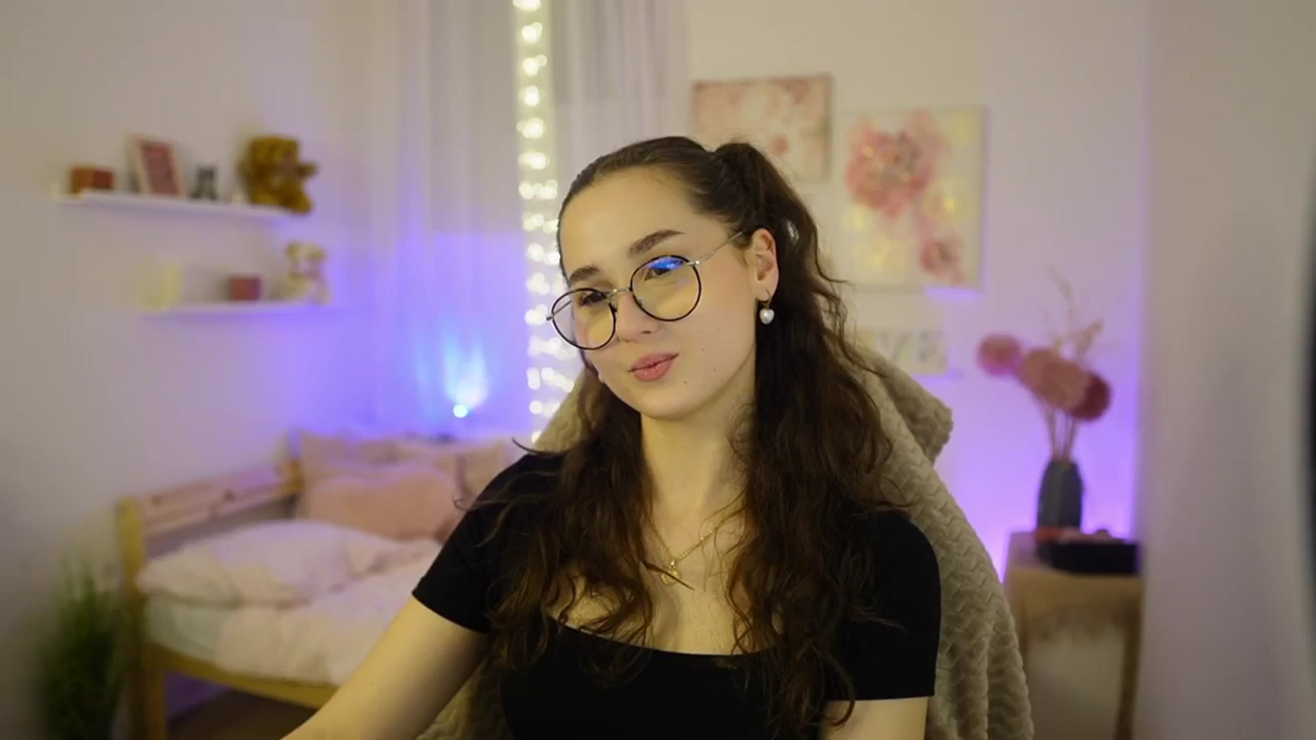 Gallery image thumbnail from Anita_Grey_'s myfreecams stream on, 02/22/2026, 21:34 image 2 of 20