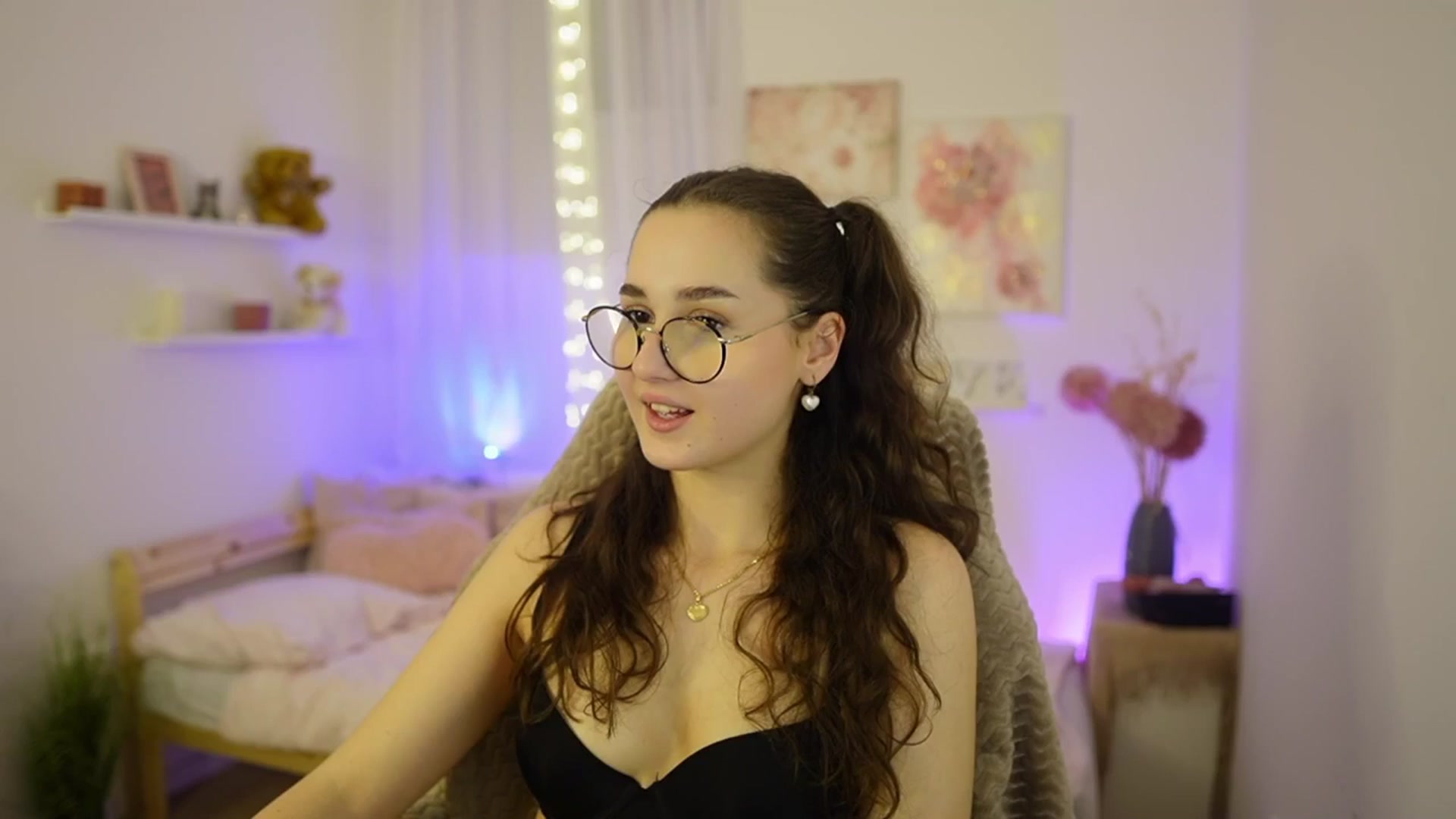 Gallery image thumbnail from Anita_Grey_'s myfreecams stream on, 02/22/2026, 21:34 image 6 of 20