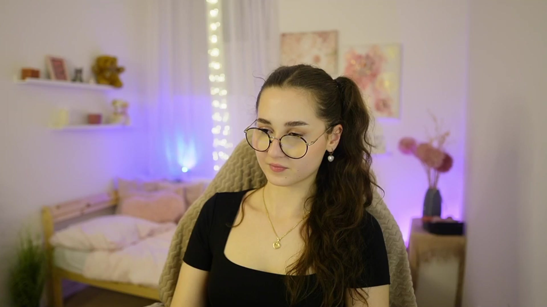 Gallery image thumbnail from Anita_Grey_'s myfreecams stream on, 02/22/2026, 21:34 image 18 of 20