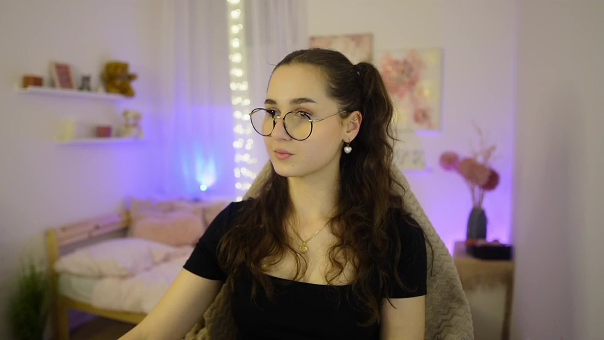 Gallery image thumbnail from Anita_Grey_'s myfreecams stream on, 02/22/2026, 21:34 image 16 of 20