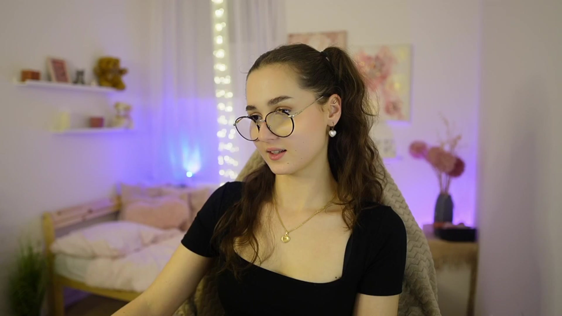 Gallery image thumbnail from Anita_Grey_'s myfreecams stream on, 02/22/2026, 21:34 image 13 of 20