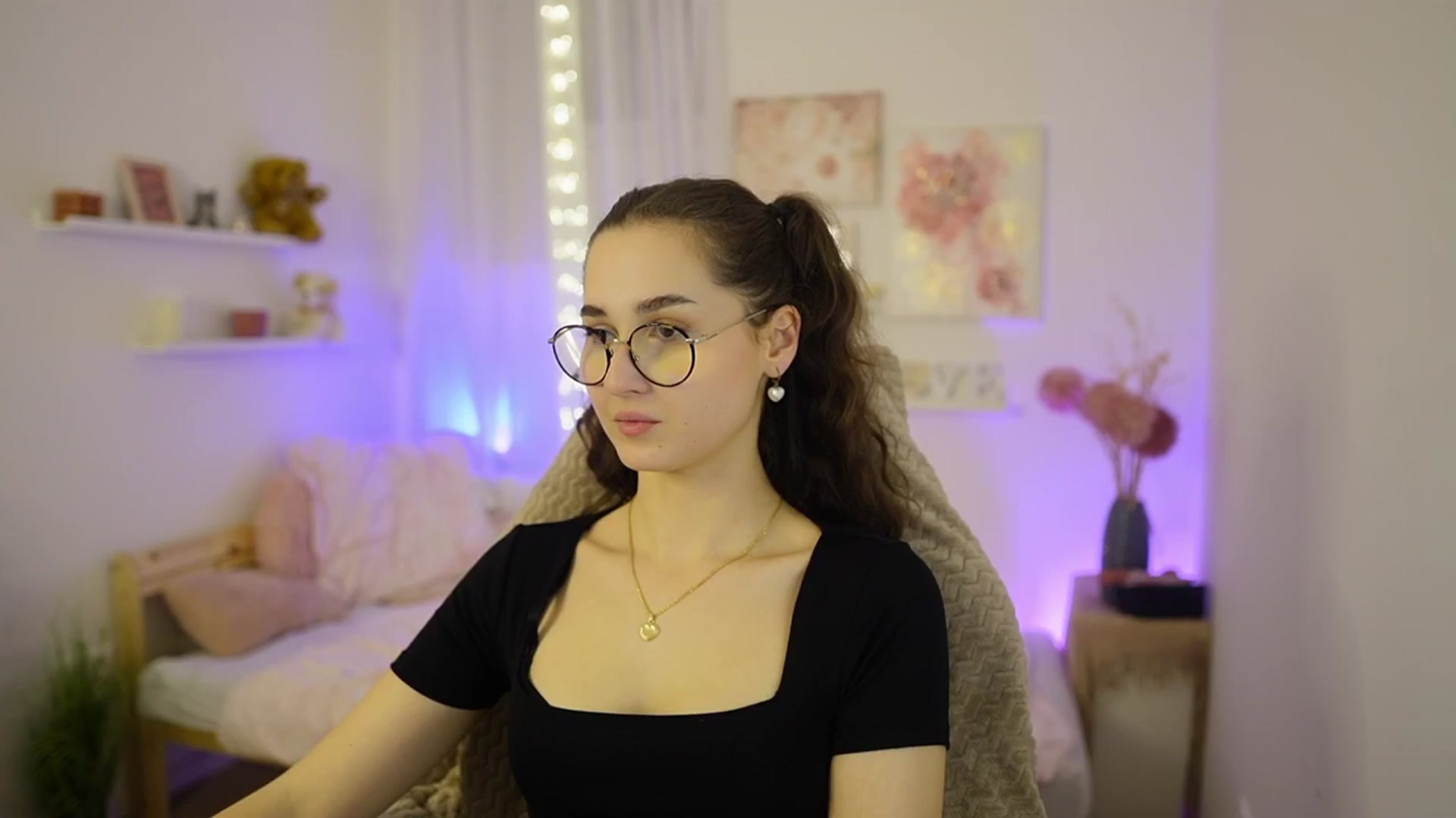 Gallery image thumbnail from Anita_Grey_'s myfreecams stream on, 02/23/2026, 24:24 image 3 of 20