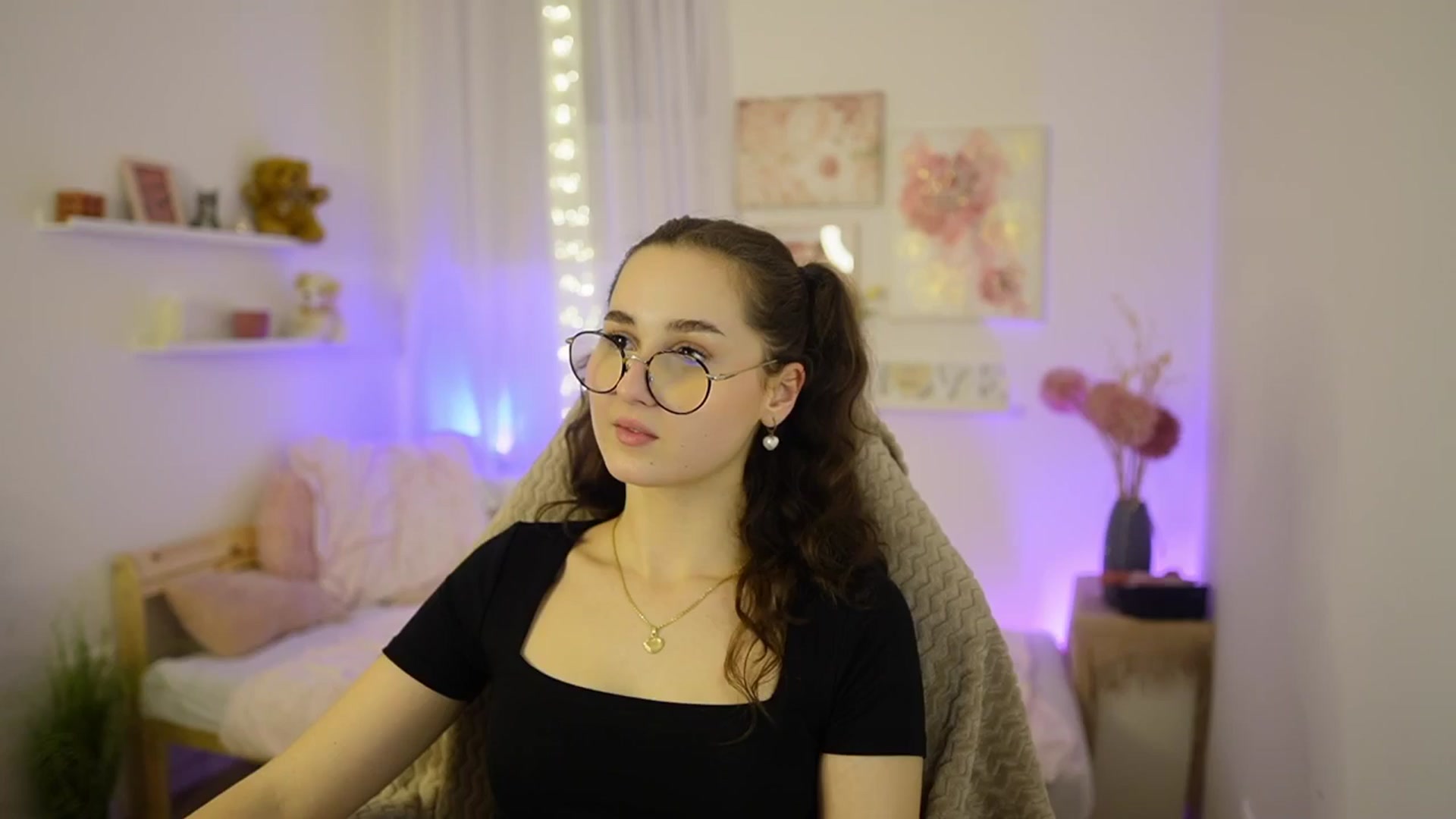 Gallery image thumbnail from Anita_Grey_'s myfreecams stream on, 02/23/2026, 24:24 image 15 of 20