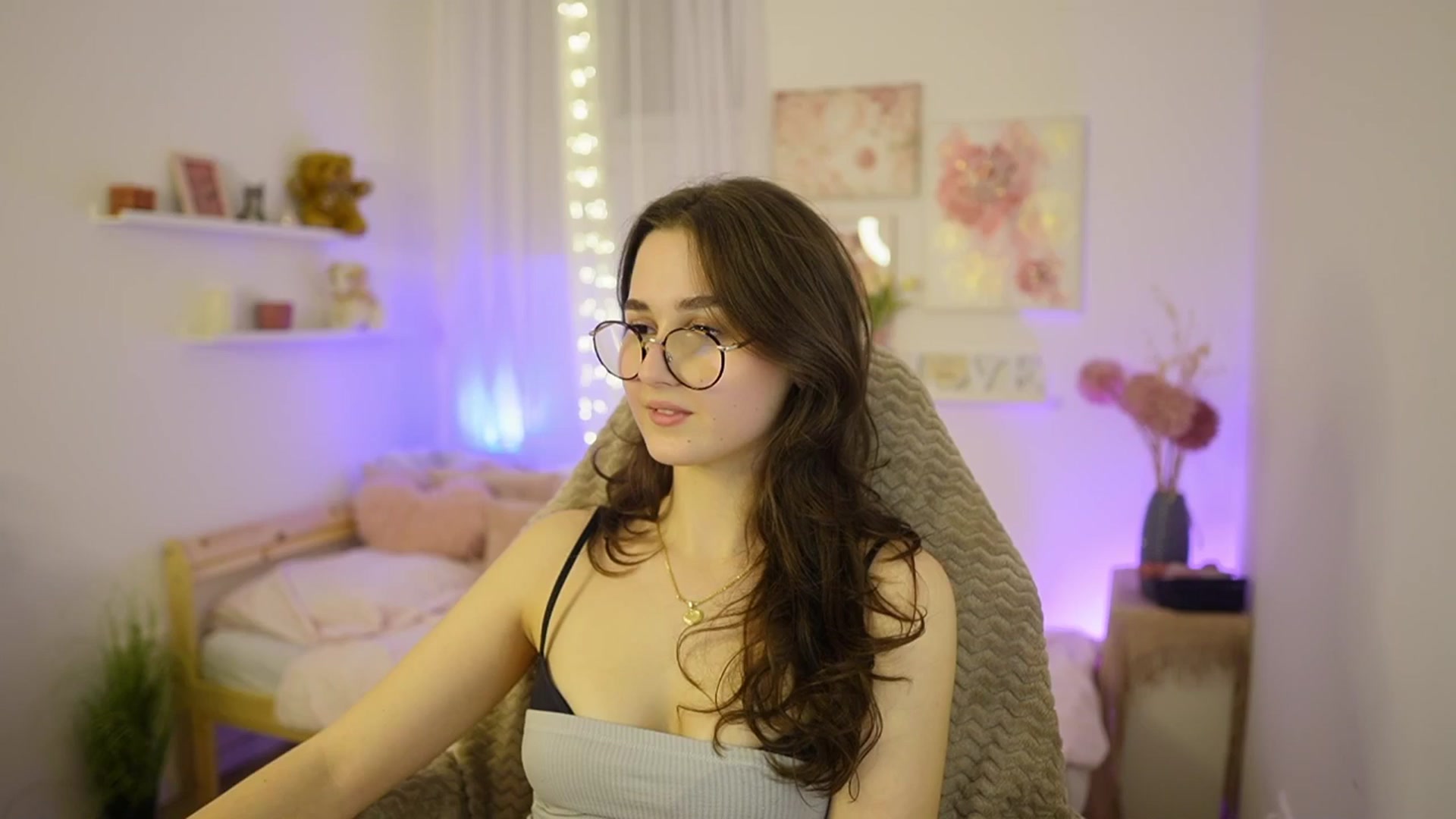 Gallery image thumbnail from Anita_Grey_'s myfreecams stream on, 02/24/2026, 20:28 image 12 of 20