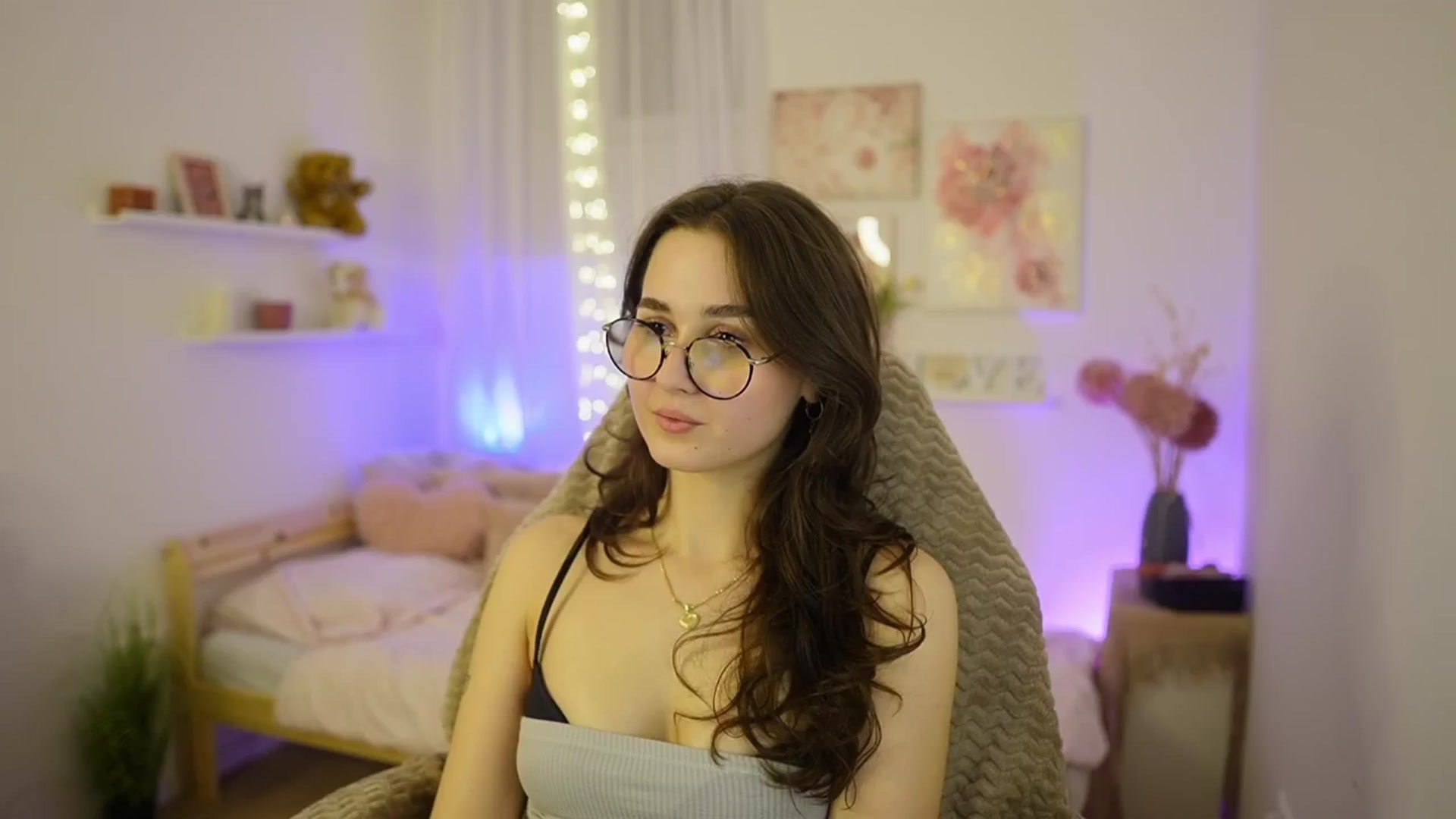 Gallery image thumbnail from Anita_Grey_'s myfreecams stream on, 02/24/2026, 20:28 image 8 of 20