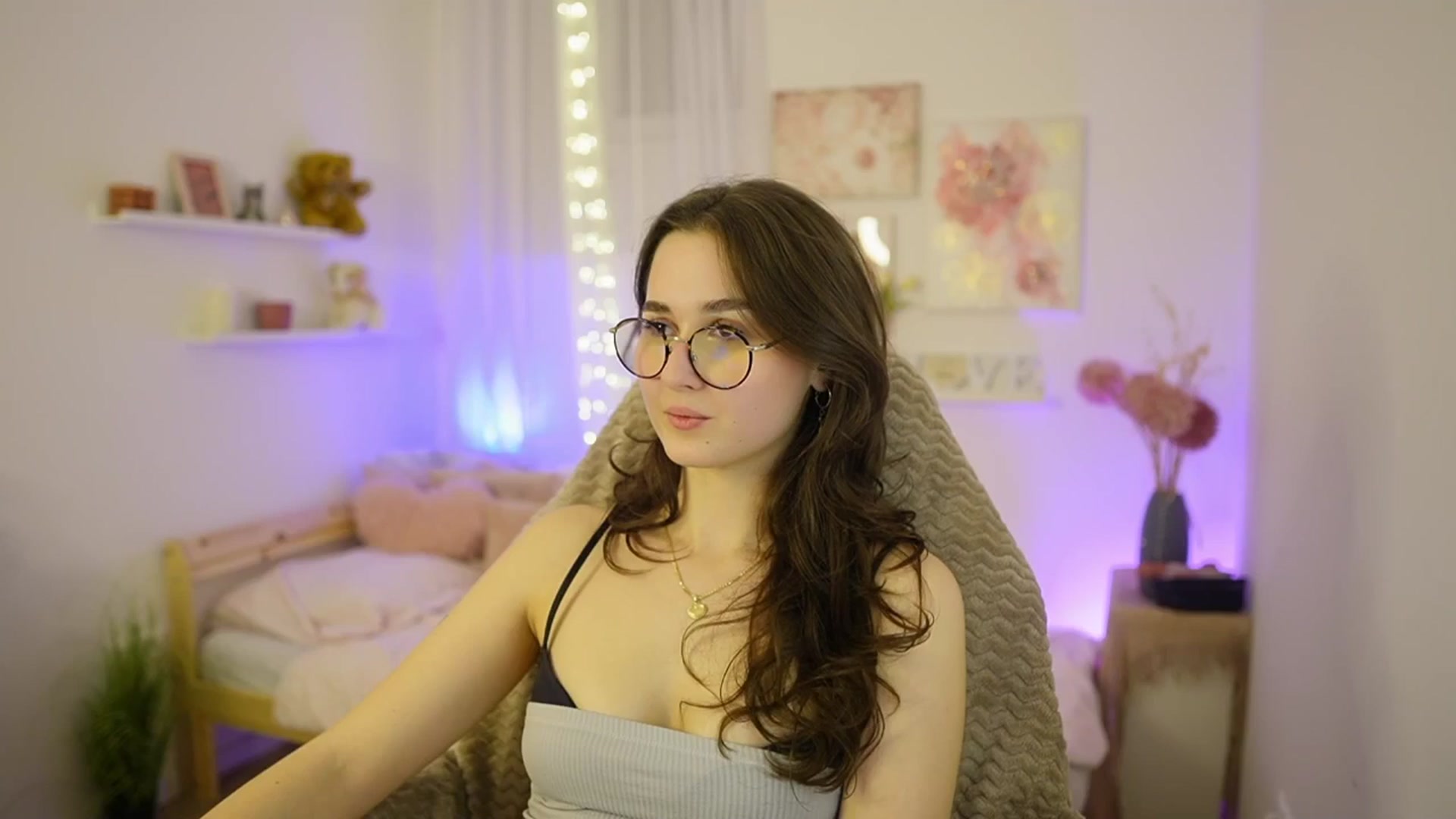 Gallery image thumbnail from Anita_Grey_'s myfreecams stream on, 02/24/2026, 20:28 image 5 of 20